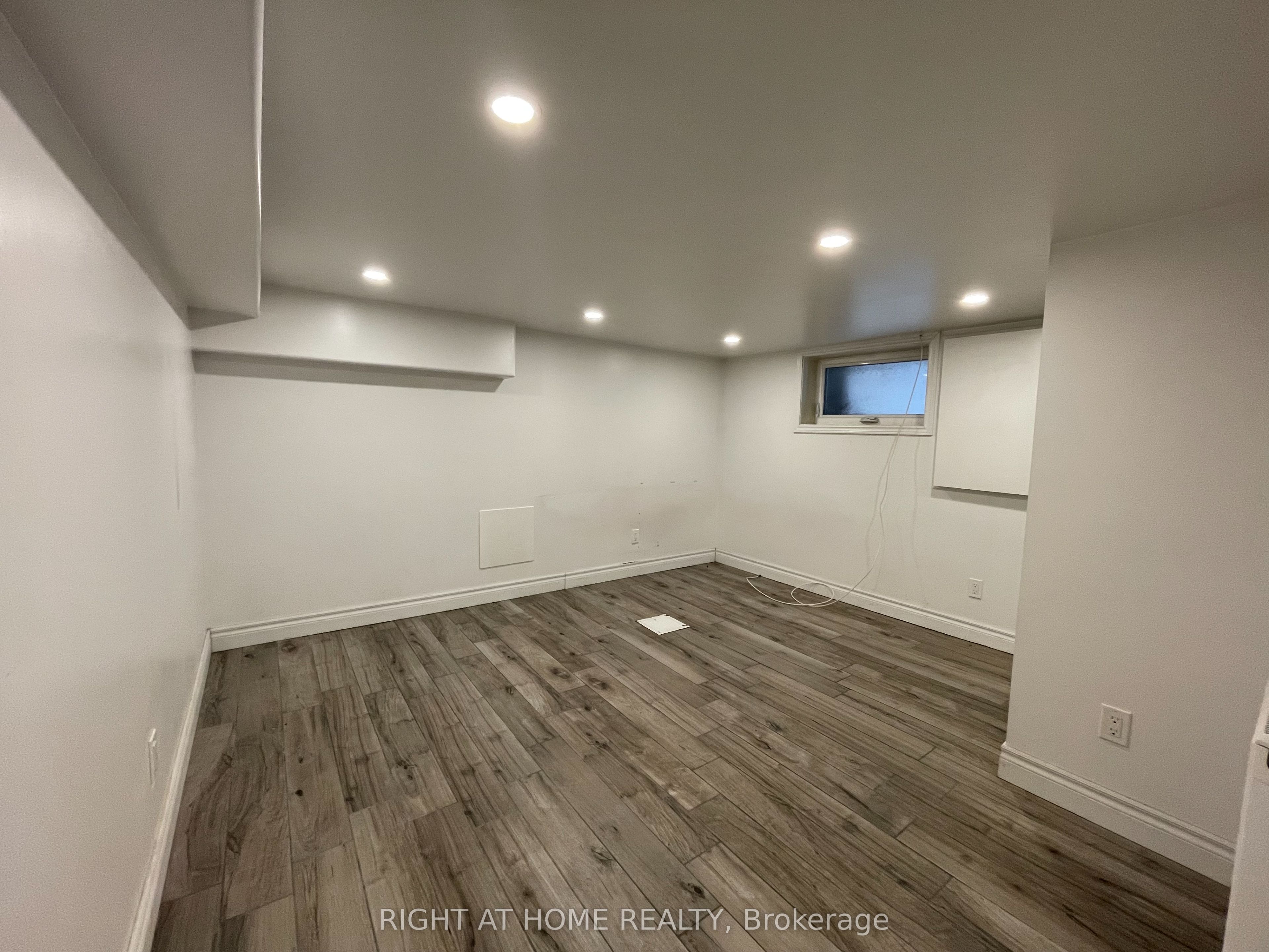 Unit B - 755 Dupont Street, Toronto 3