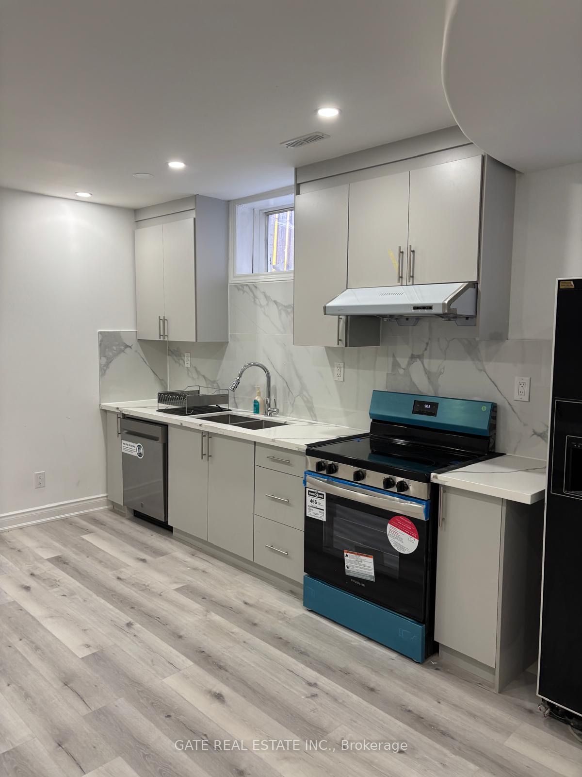 Unit Legal bsmt apt sep.entran - 5321 Durie Road, Mississauga 2