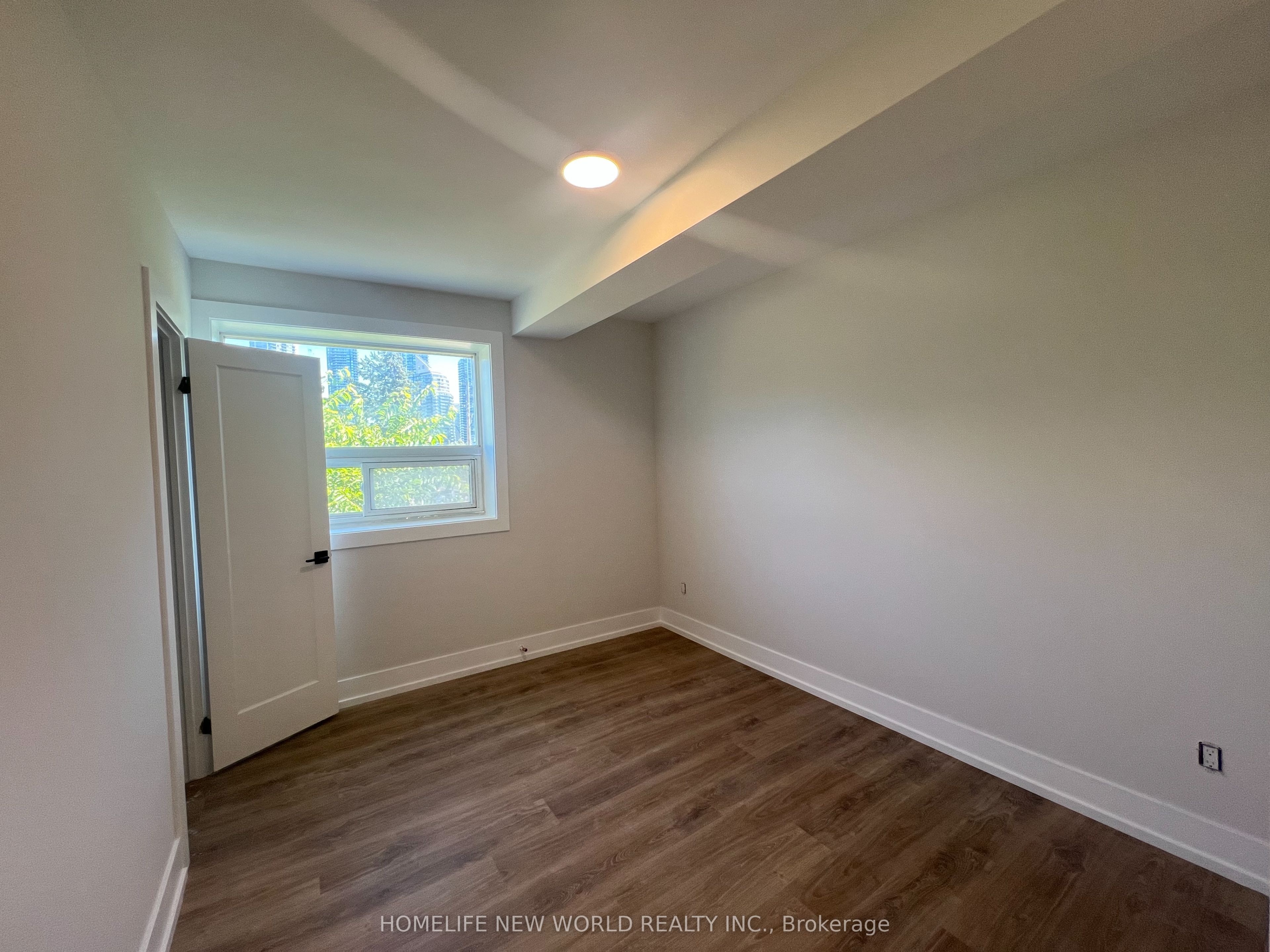 Unit 3 - 2310 Lake Shore Boulevard, Etobicoke 5