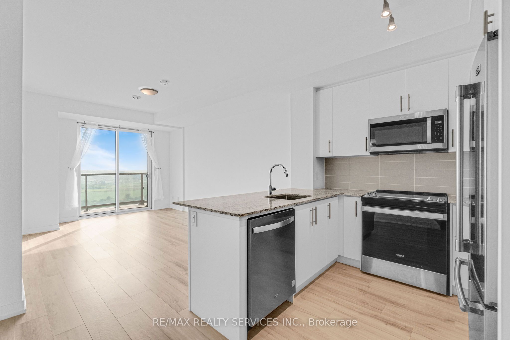 Unit 1206 - 345 Wheat Boom Drive, Oakville 4