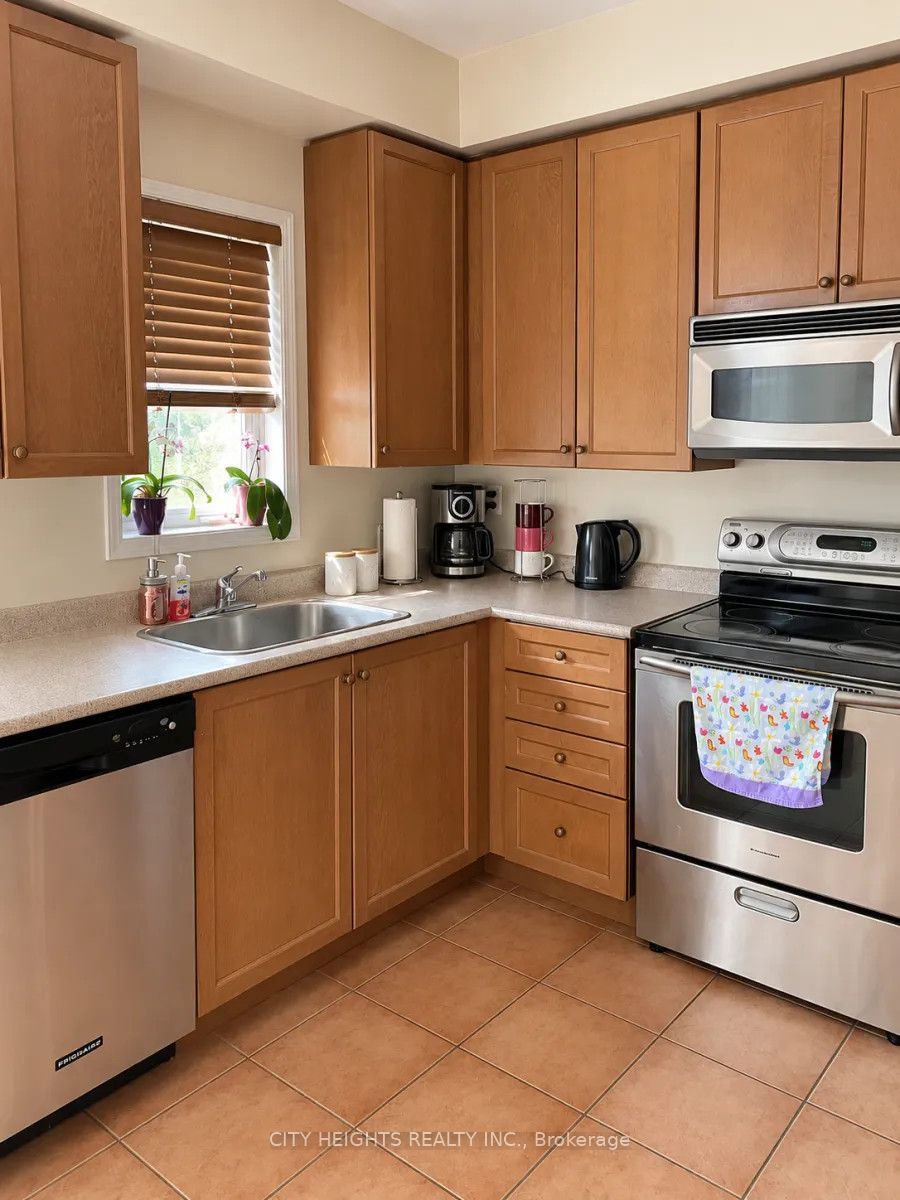 Unit 27 - 4222 Dixie Road, Mississauga 3