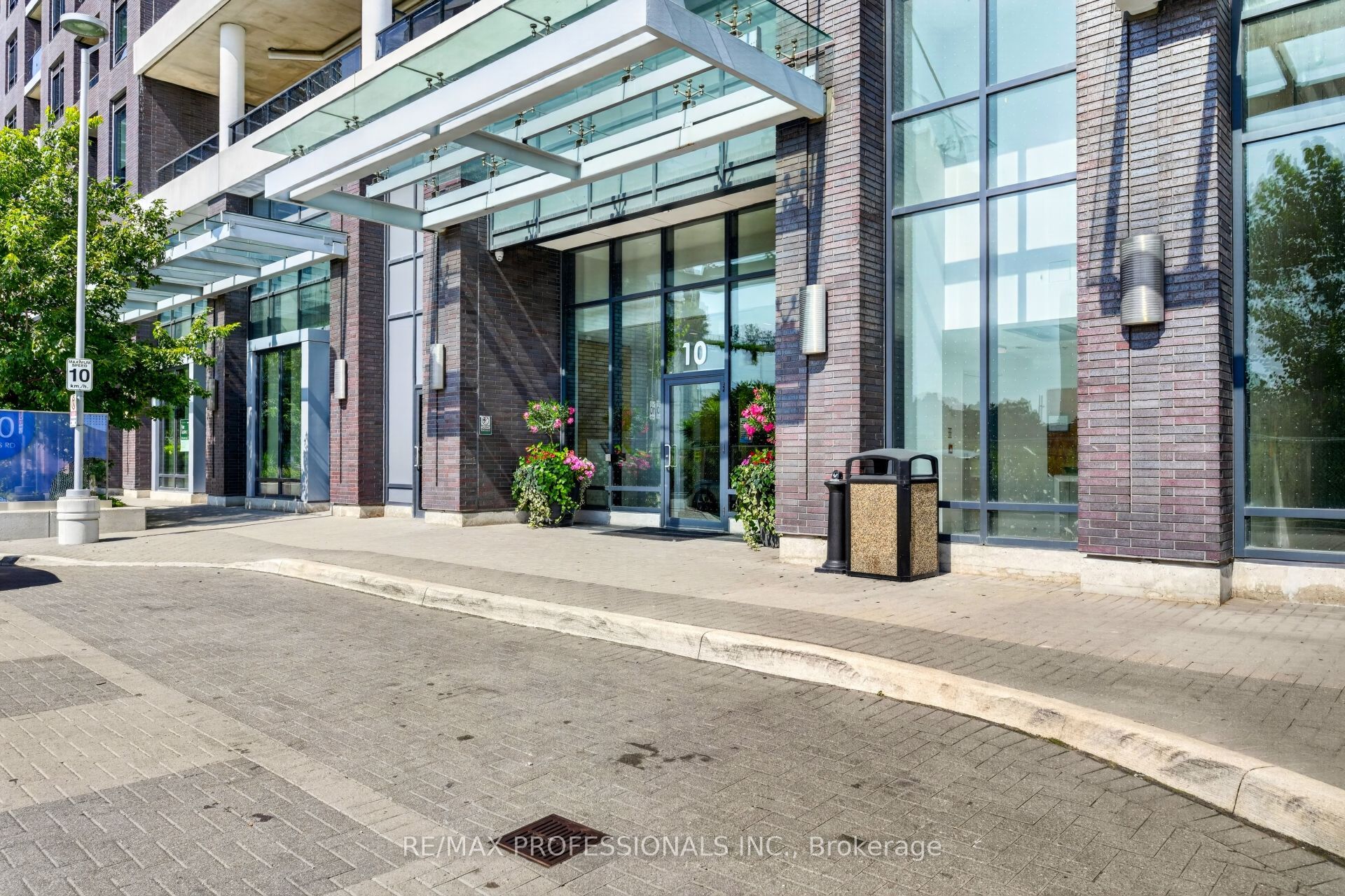 Unit 406 - 10 Gibbs Road, Etobicoke 2