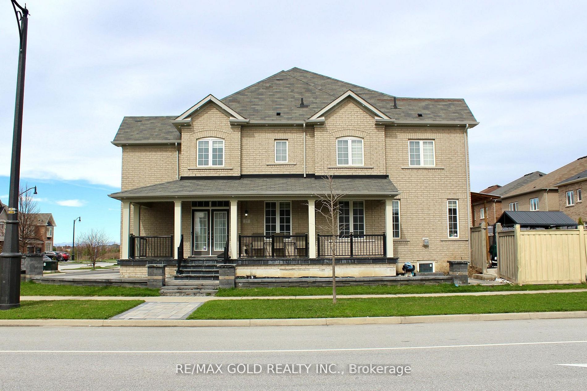 27 Brentwick Drive, Brampton 2