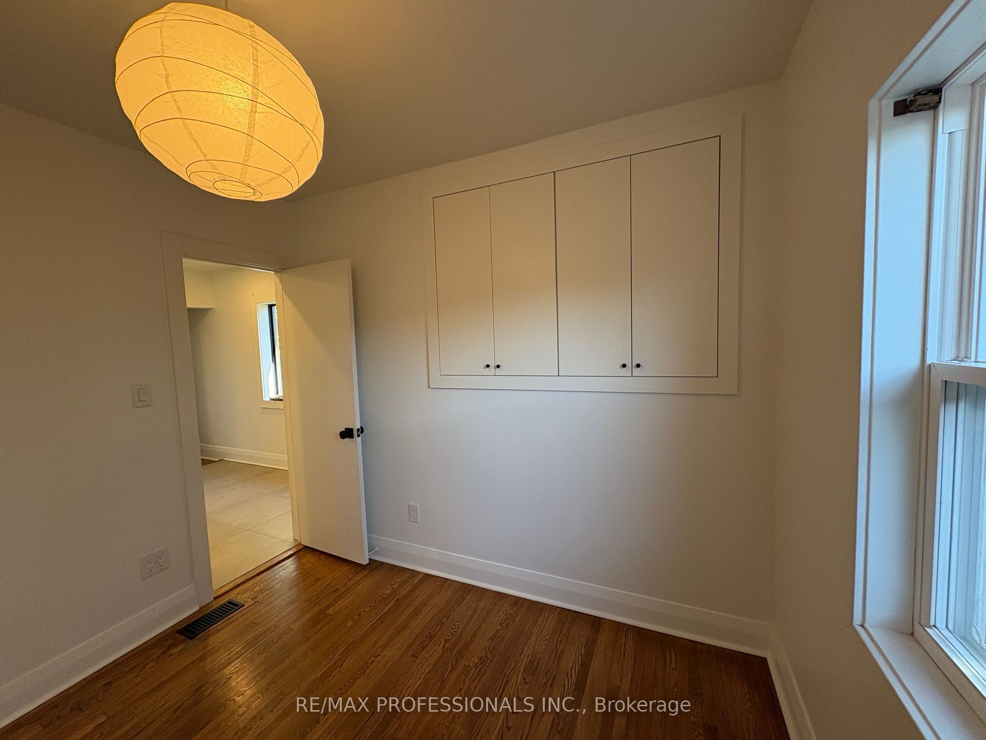 71 Bernice Crescent, Toronto 4
