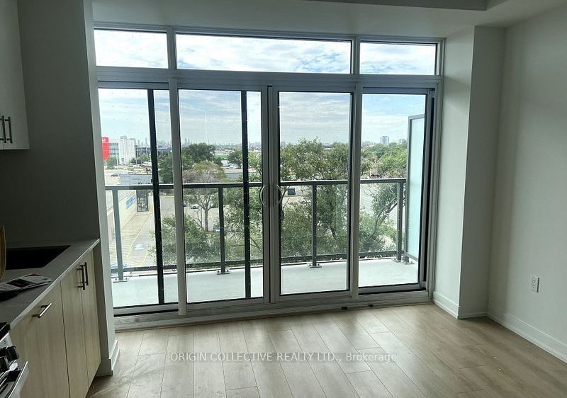 Unit 516 - 1195 The Queensway St, Etobicoke 4