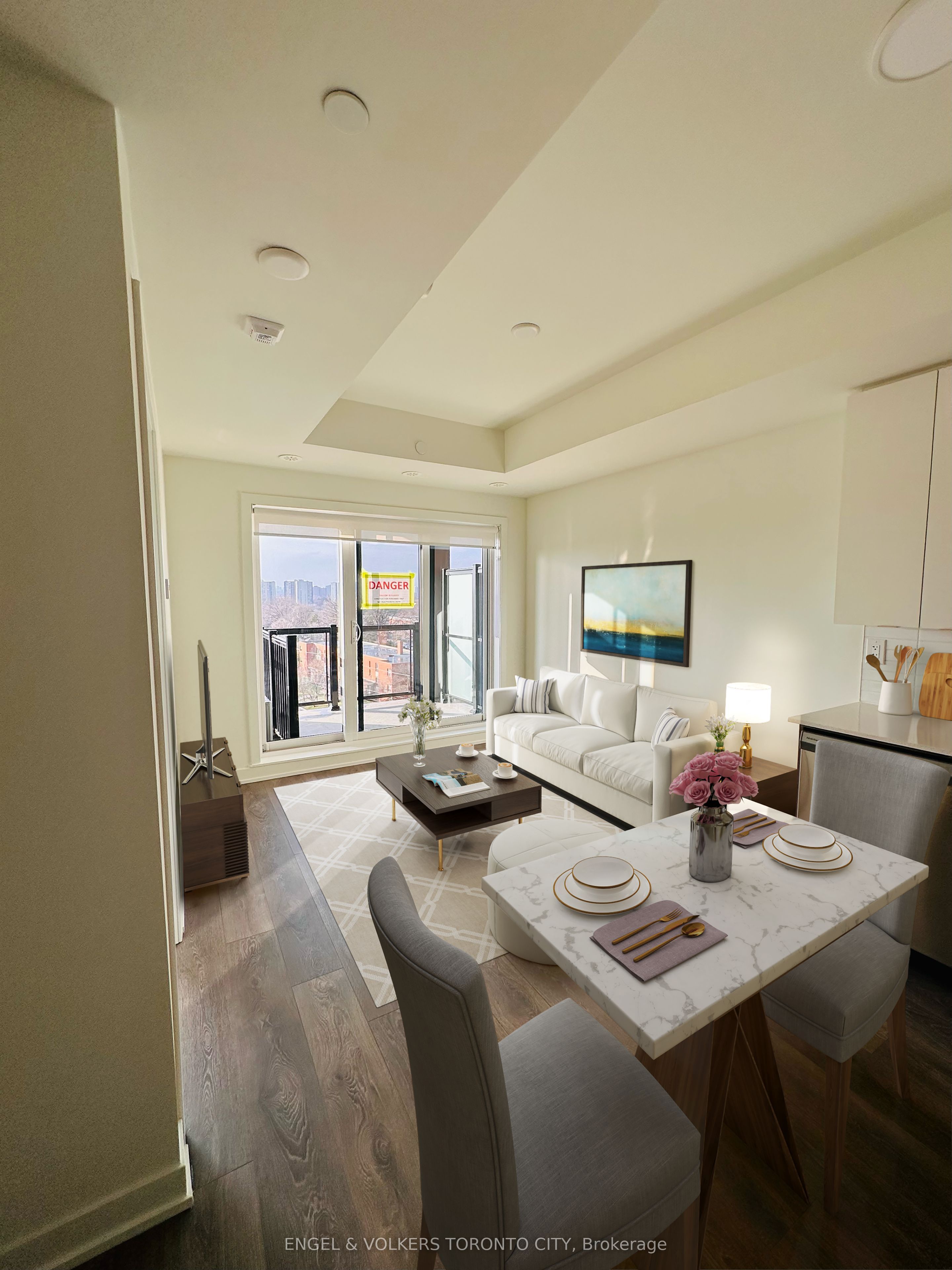 Unit 604 - 165 Canon Jackson Drive, Toronto 2