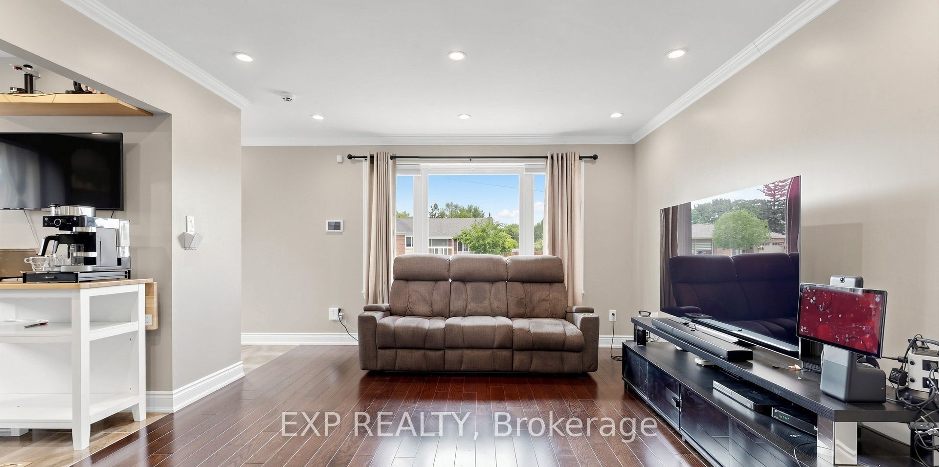 Unit Main - 71 Addington Crescent, Brampton 3