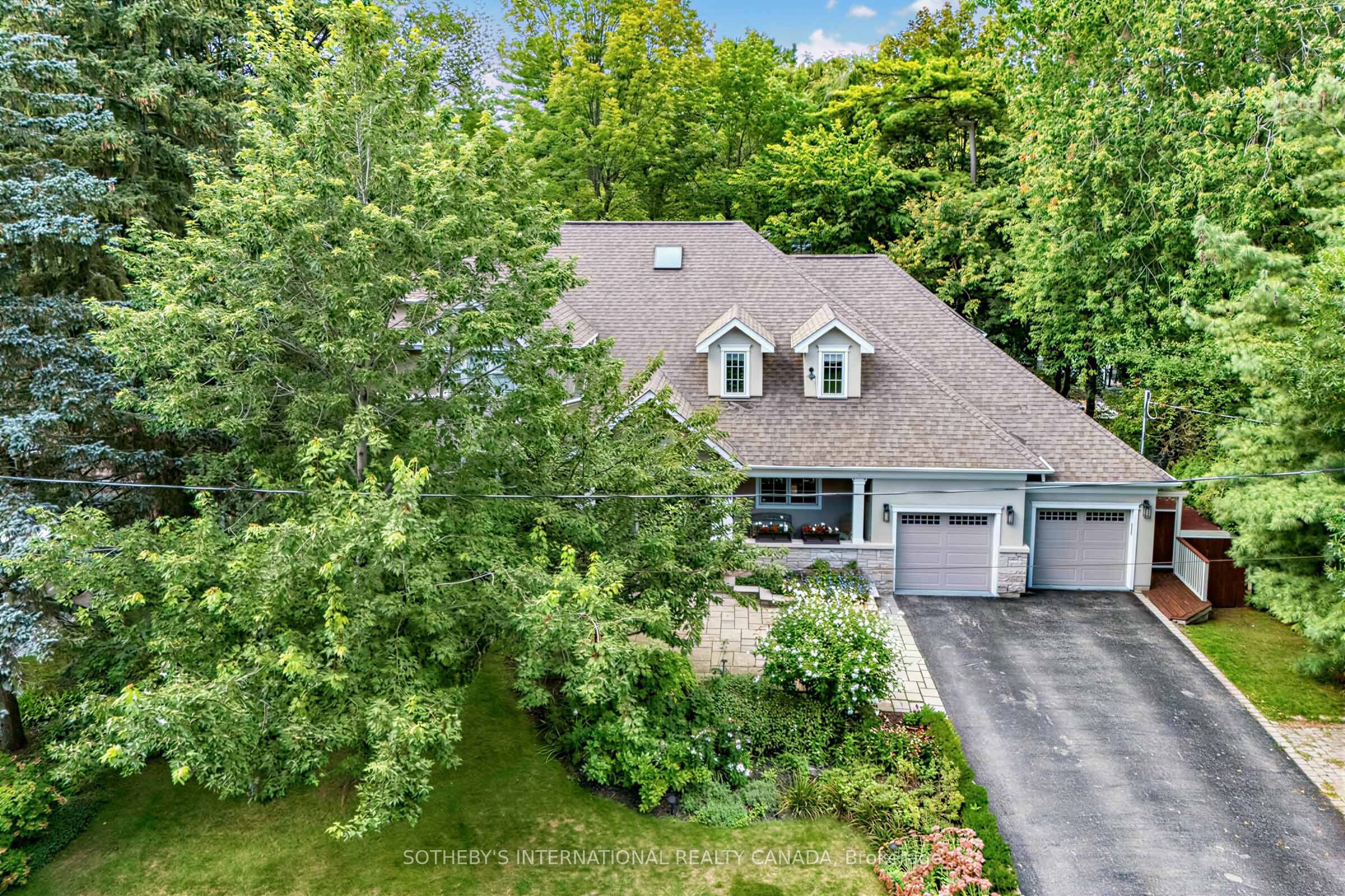 407 Cairncroft Road, Oakville 3