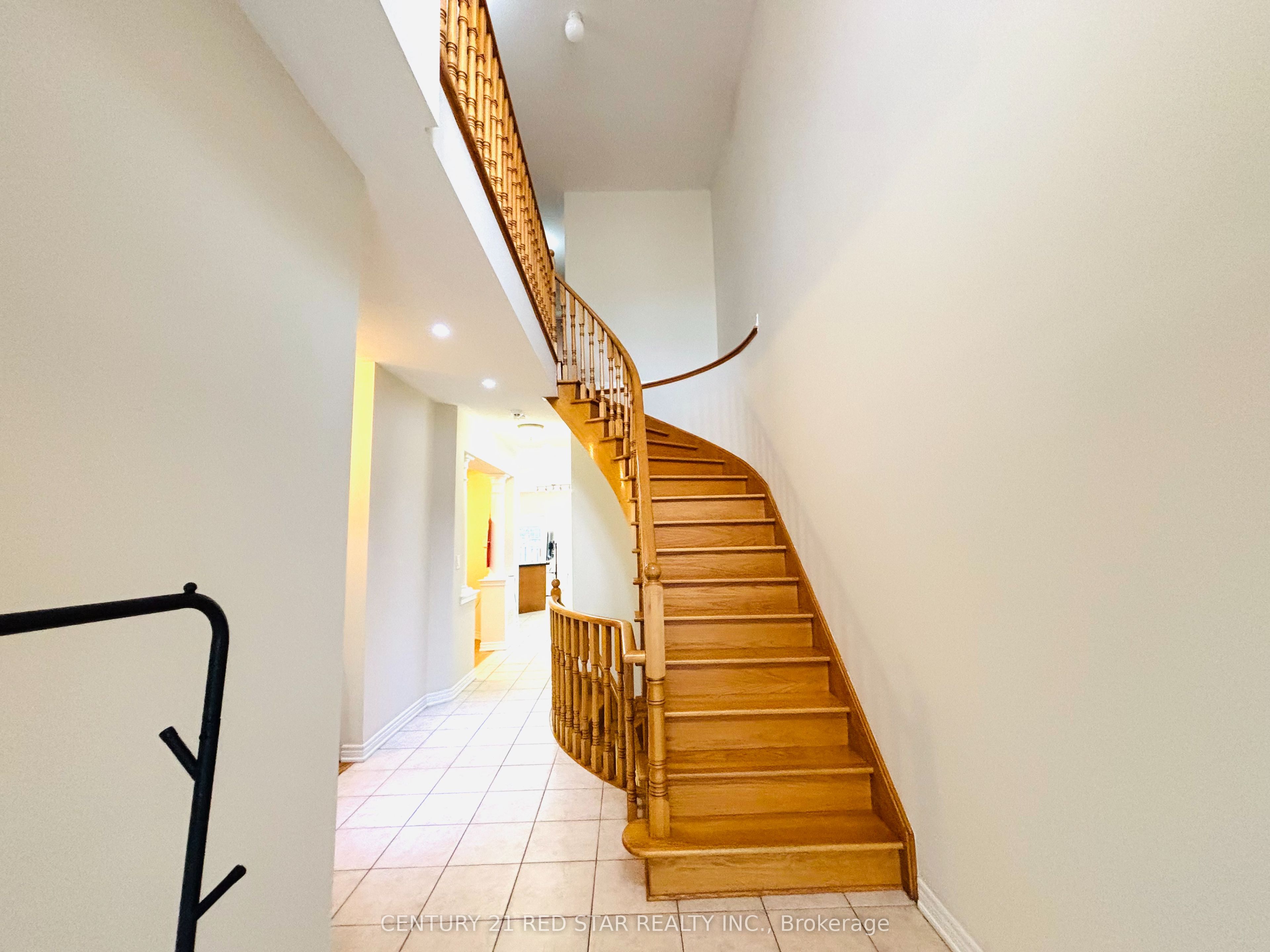 2370 Wasaga Drive, Oakville 2