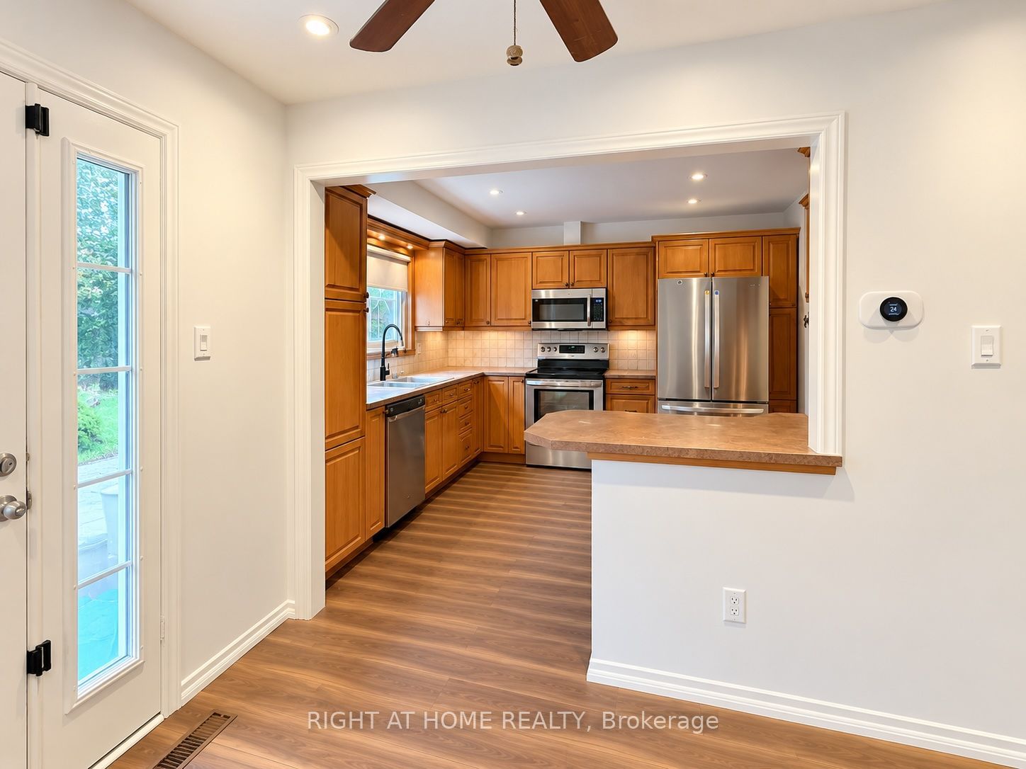 Unit Upper - 2201 Bridge Road, Oakville 4