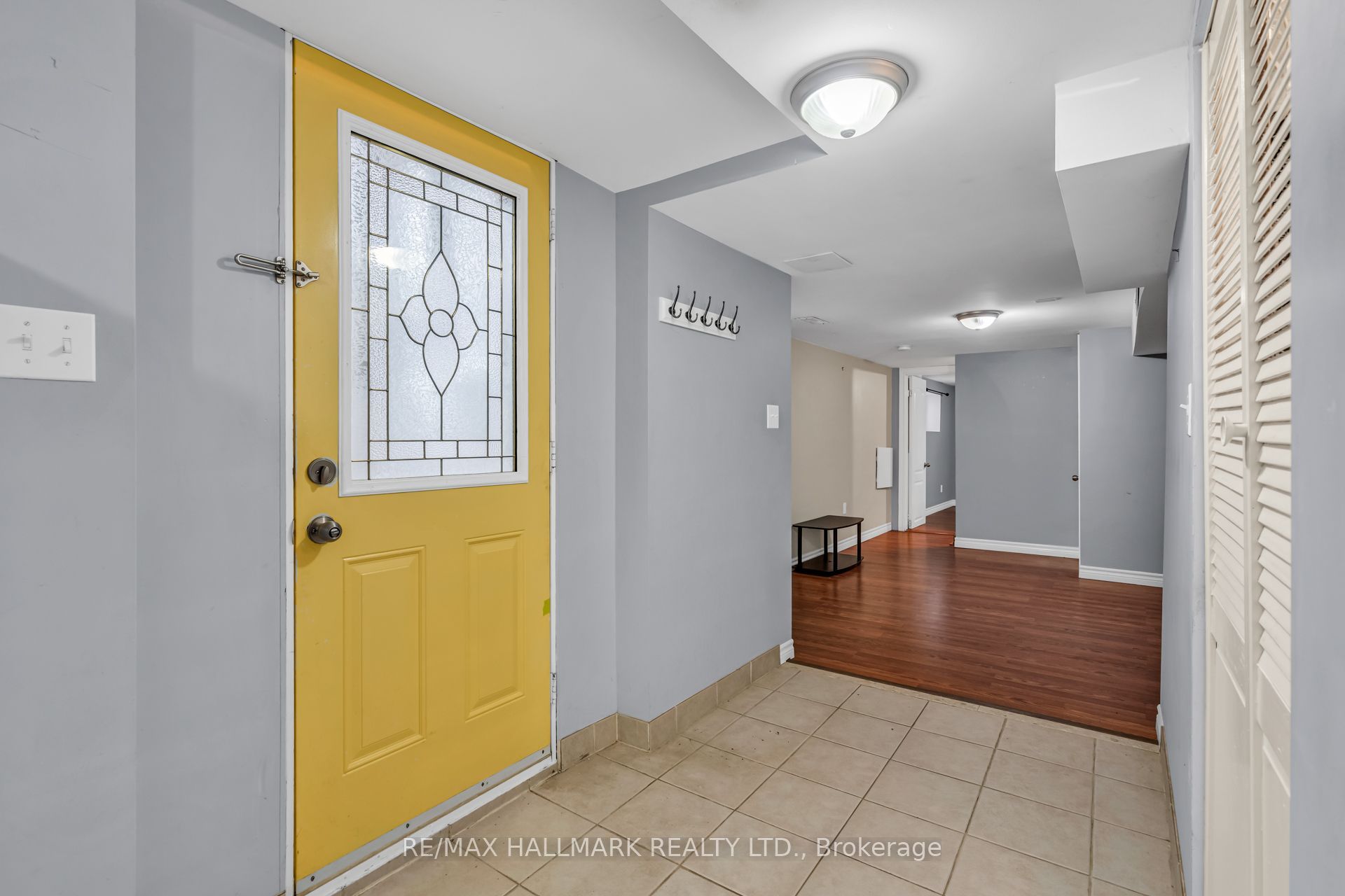 65 Kirknewton Road, Toronto 5