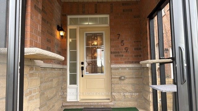 759 Asleton Boulevard, Milton 4