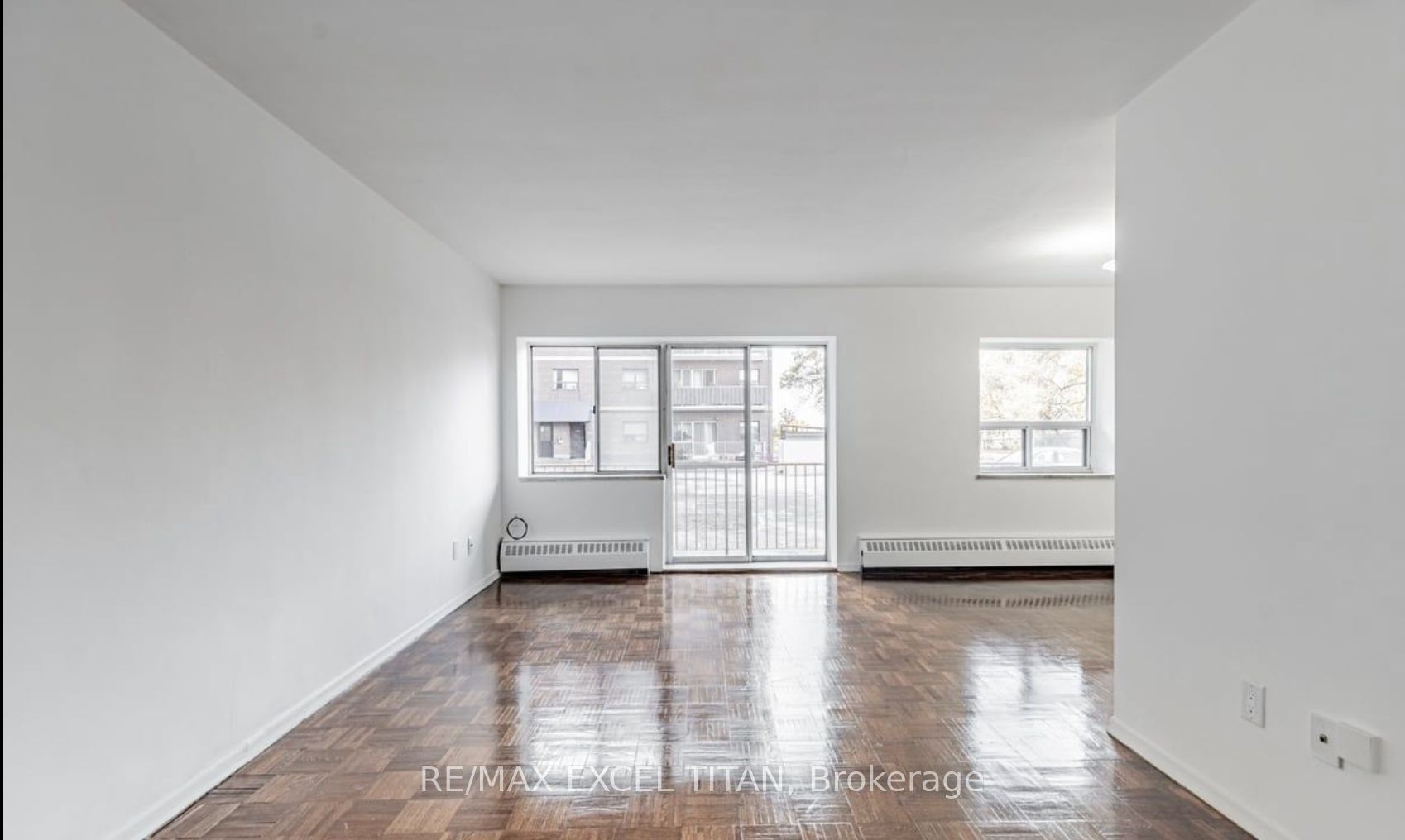 Unit 104 - 1524 Lawrence Avenue W, North York 4