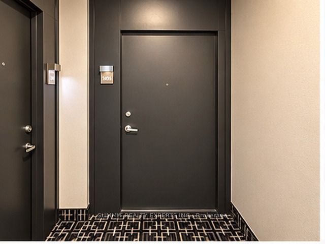 Unit 1605 - 223 Webb Drive, Mississauga 2
