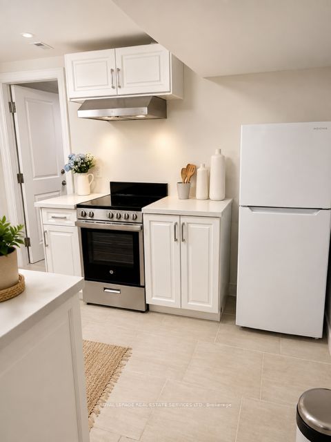 Unit Lower - 17 Longfield Road, Etobicoke 2