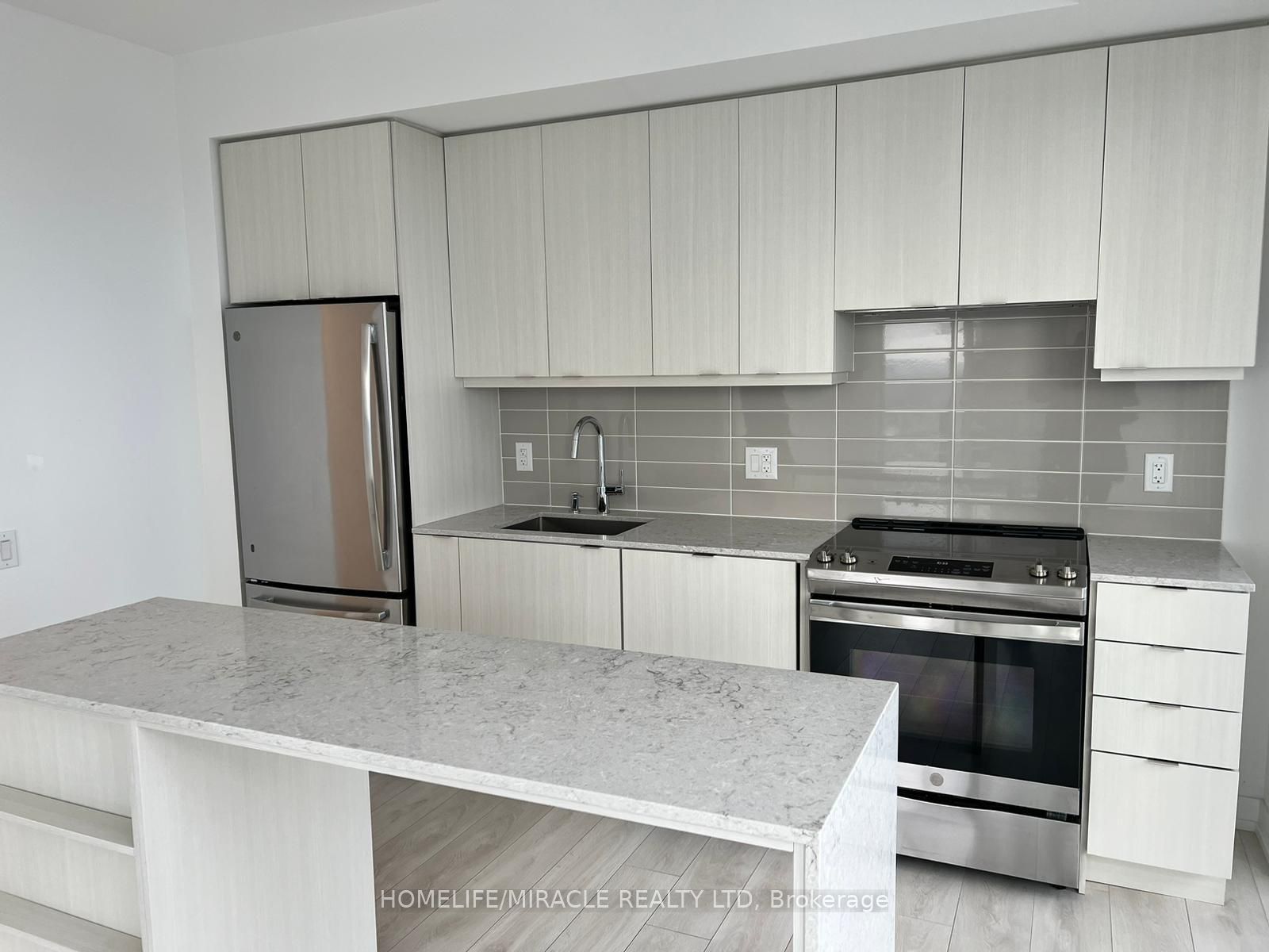 Unit 3410 - 4065 Confederation Parkway, Mississauga 3