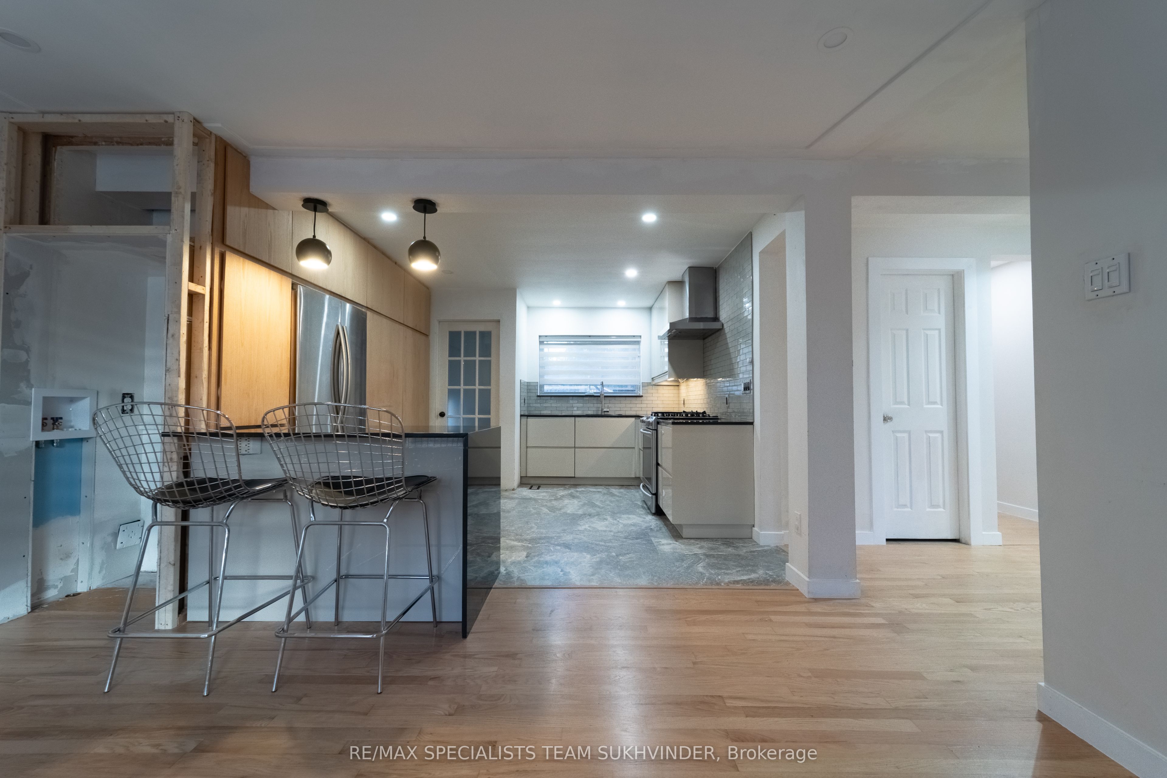Unit Main - 79 Redwater Drive, Etobicoke 5