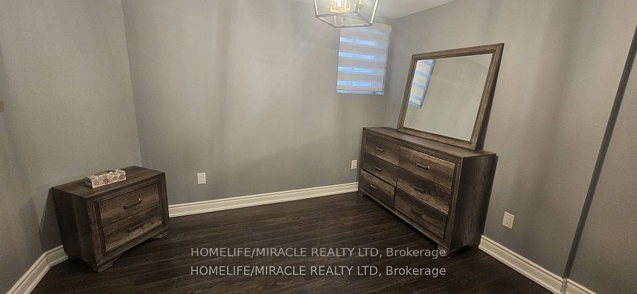 Unit Basement - 718 Speyer Circle, Milton 4
