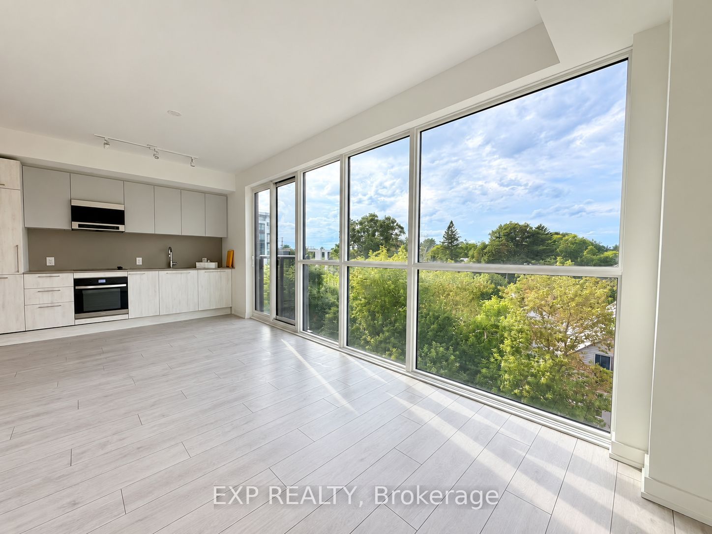 Unit 409 - 1381 Lakeshore Road, Mississauga 4