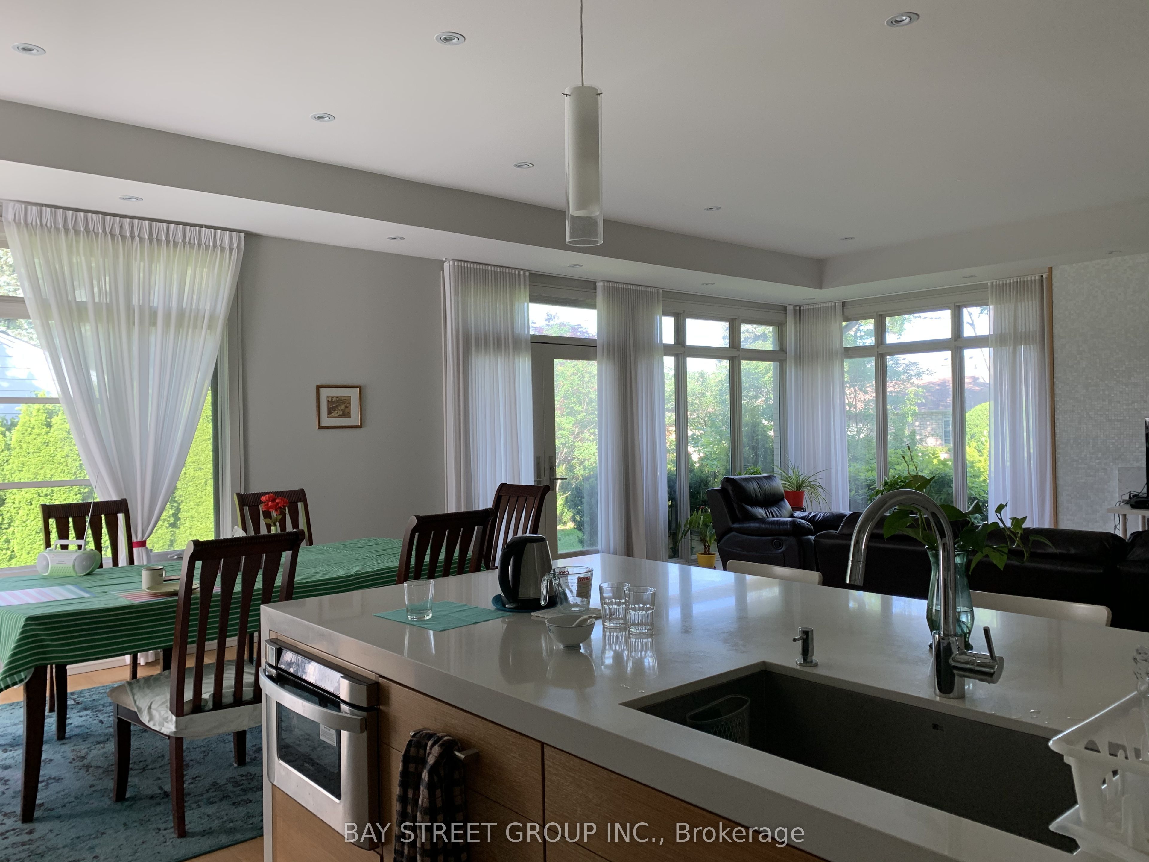 6 Bemersyde Drive, Etobicoke 3