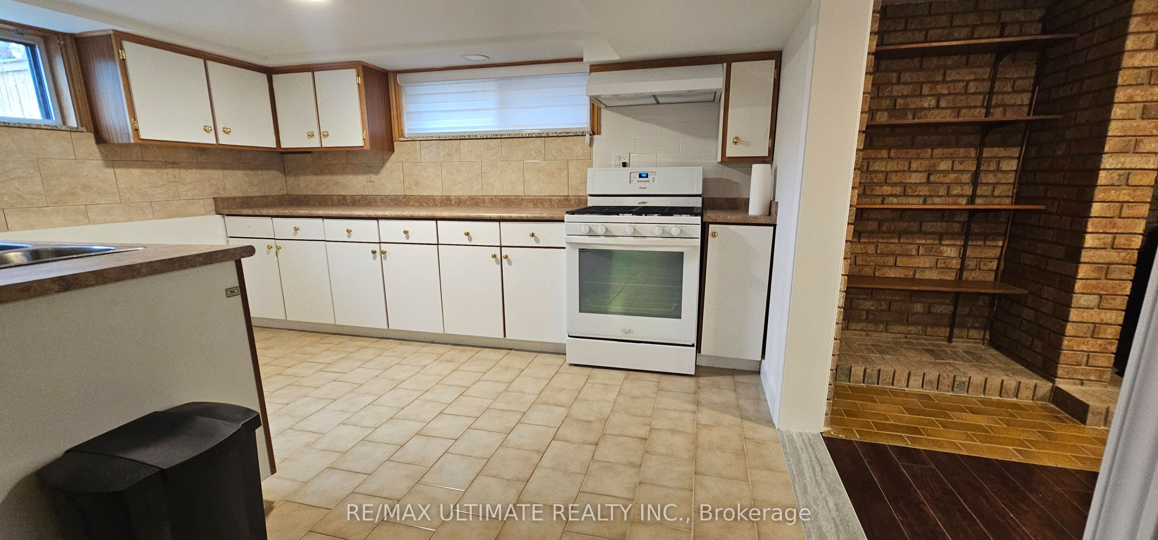 Unit Basement - 136 Rustic Road, North York 5
