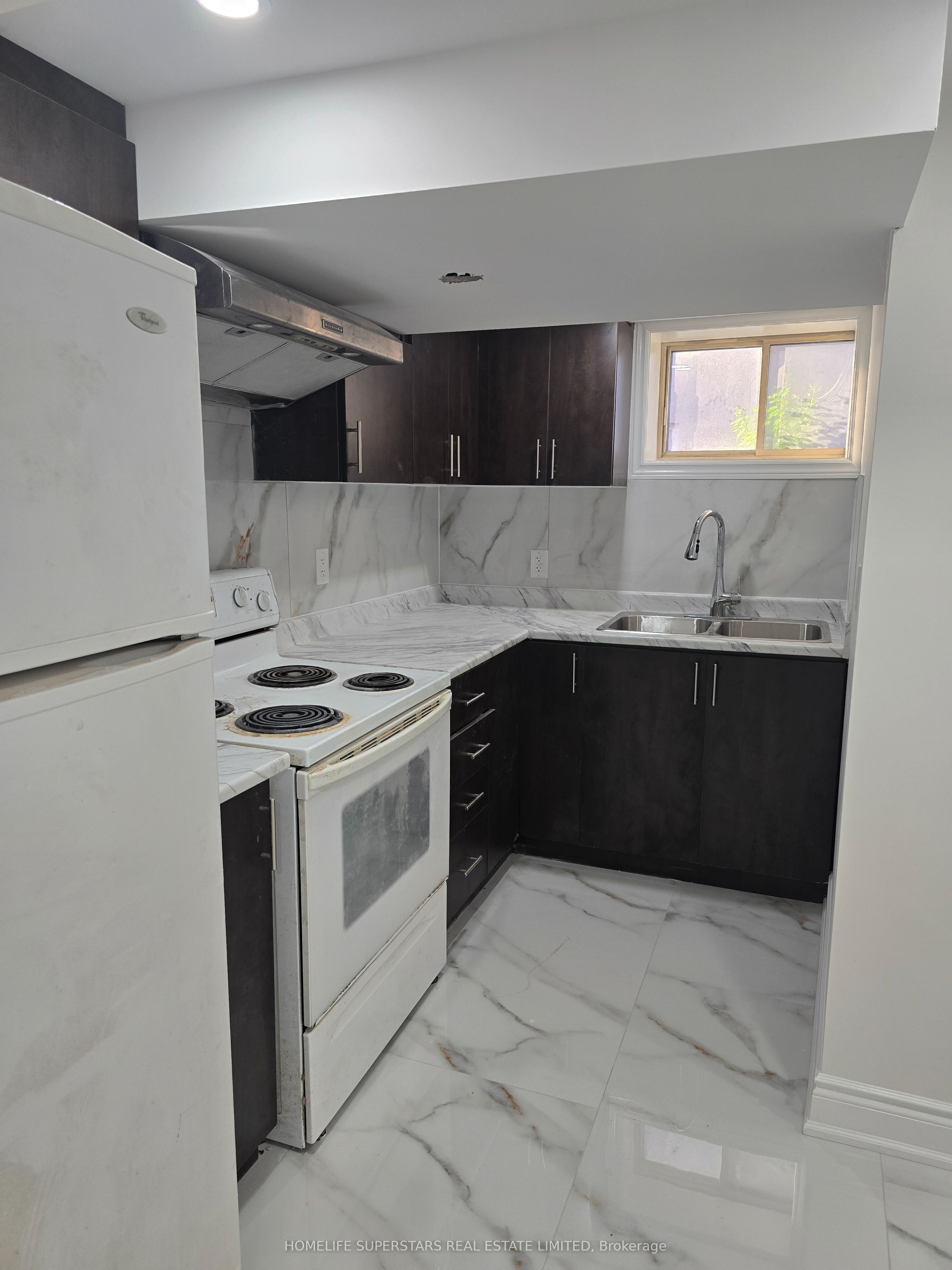 Unit Bsmnt - 918 Islington Avenue, Etobicoke 4