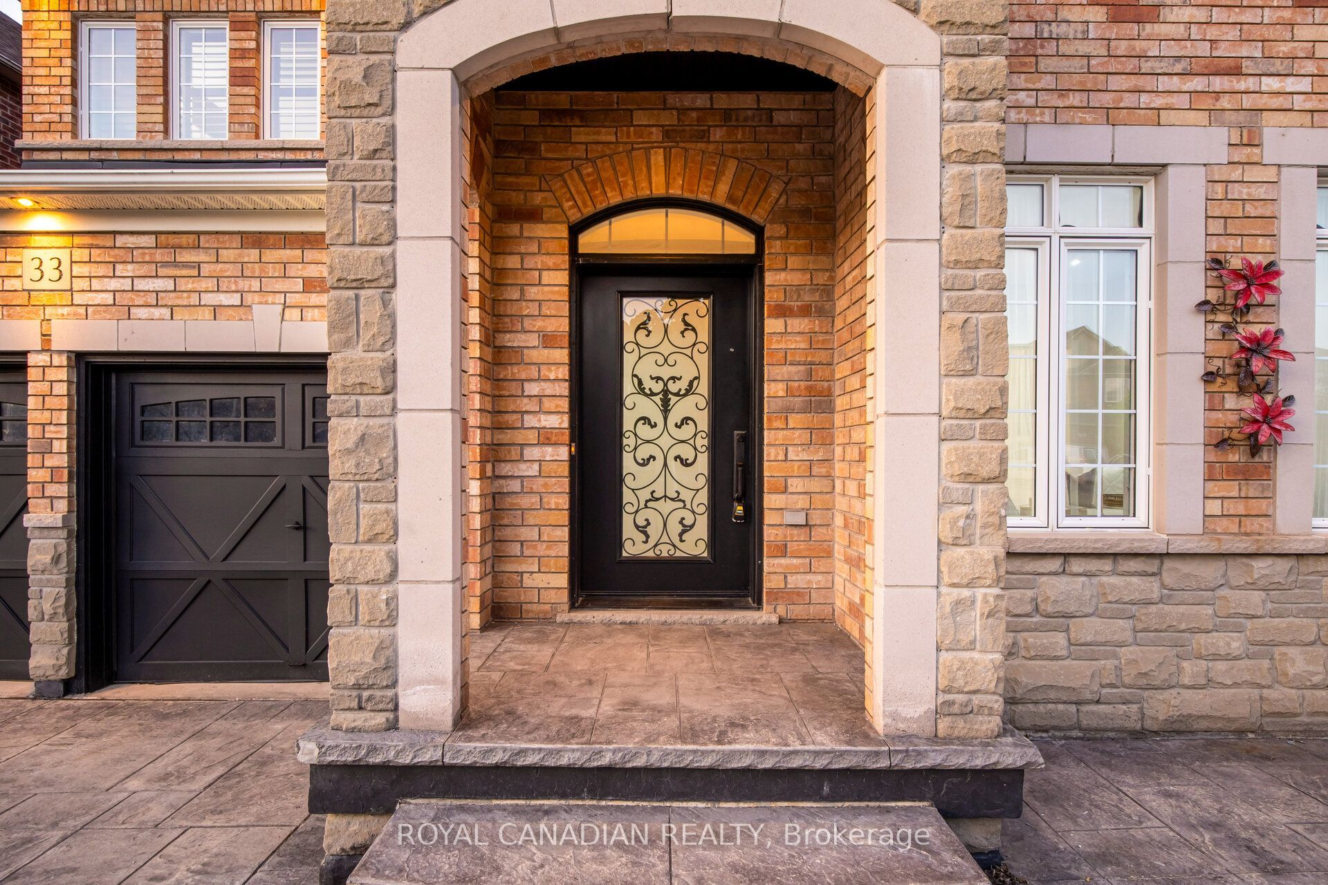 33 Rubysilver Drive, Brampton 5