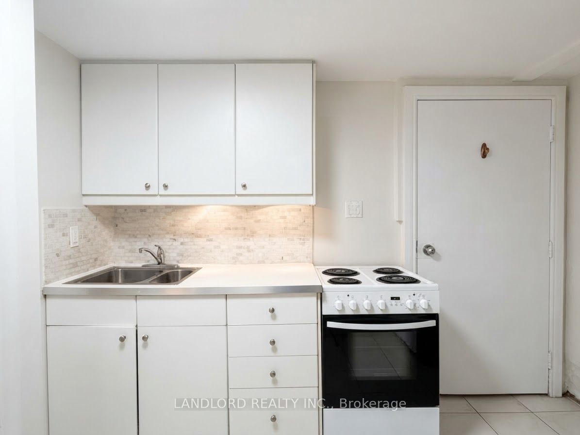 Unit BSMT - 589 Annette Street, Toronto 3