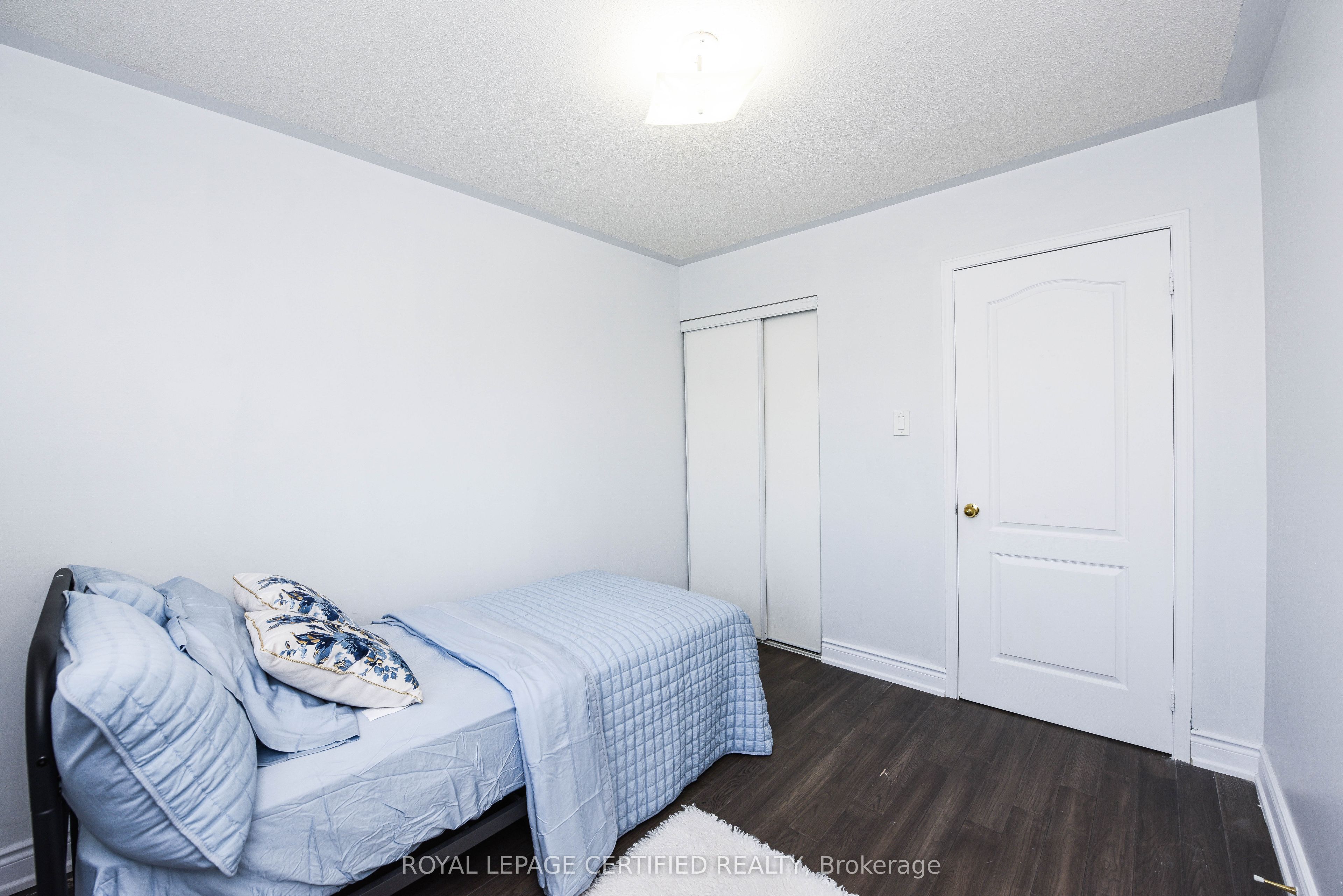 6037 Clover Ridge Crescent, Mississauga 5