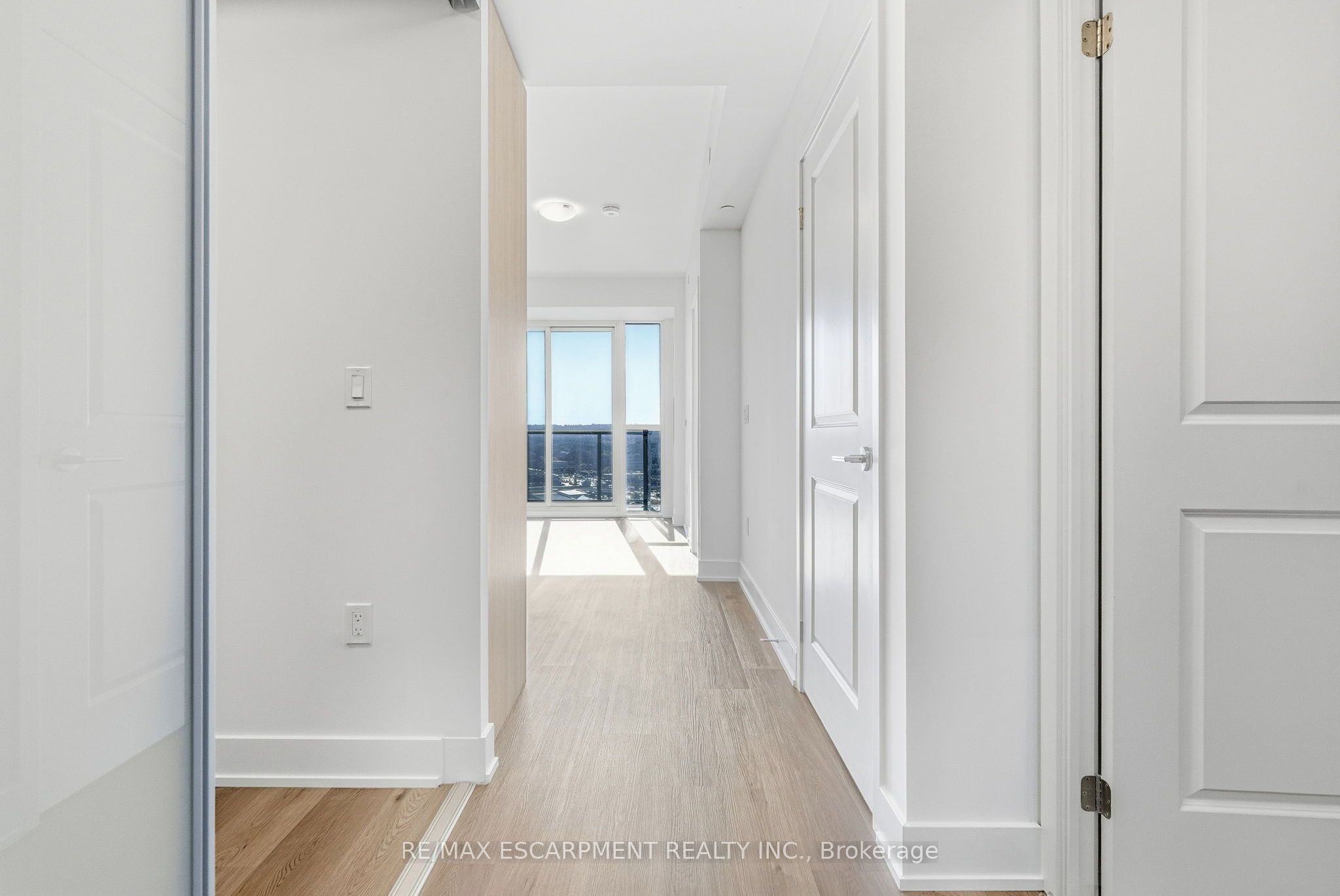 Unit 1308B - 125 Nipissing Road, Milton 4