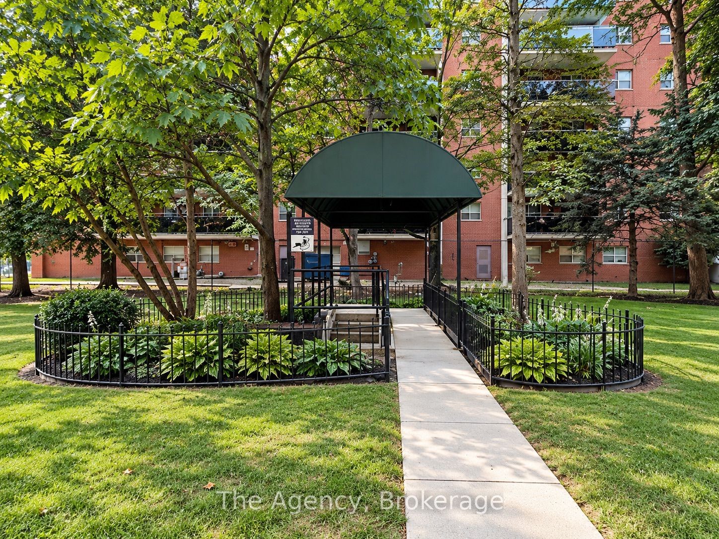 Unit 609 - 45 Paisley Boulevard W, Mississauga 5