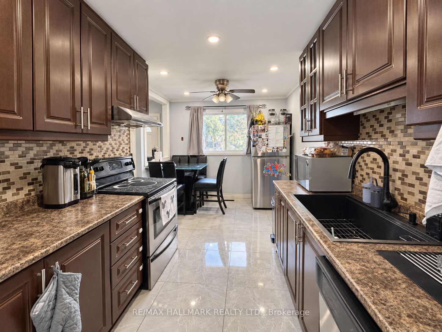 Unit 98 - 81 Hansen Road N, Brampton 4