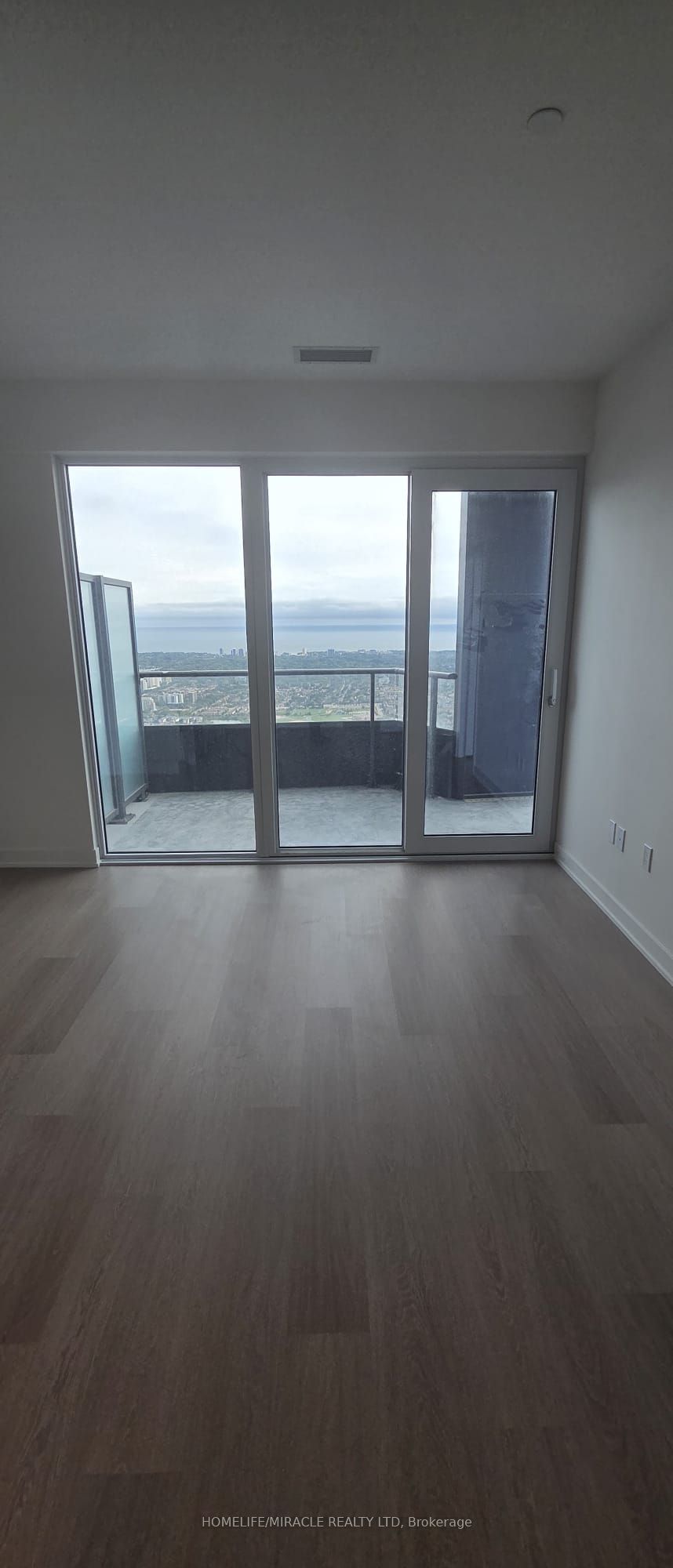 Unit 7509 - 448 Burnhamthorpe Road W, Mississauga 3