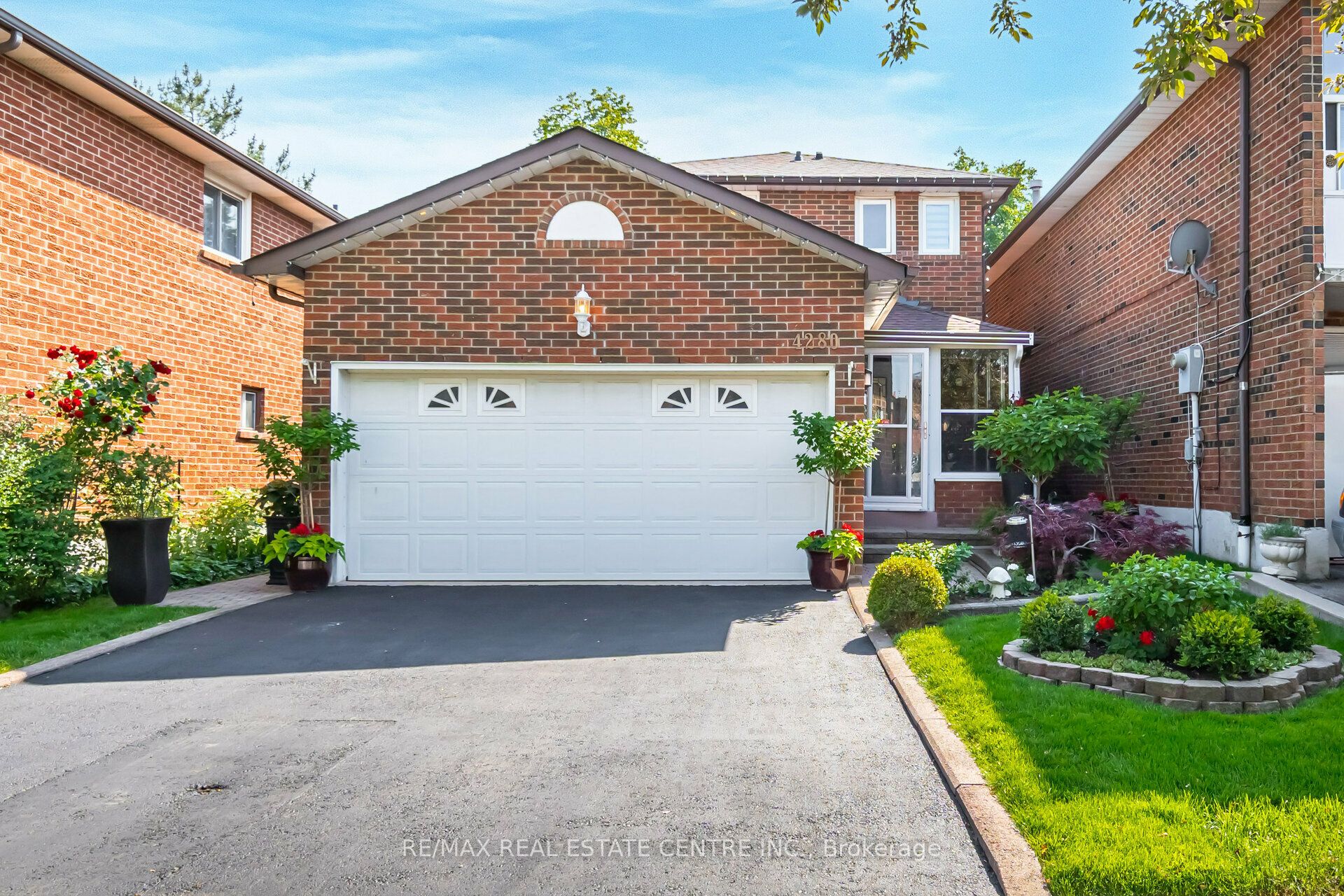 4280 Curia Cres, Mississauga, Ontario L4Z2X8 Sold History HouseSigma