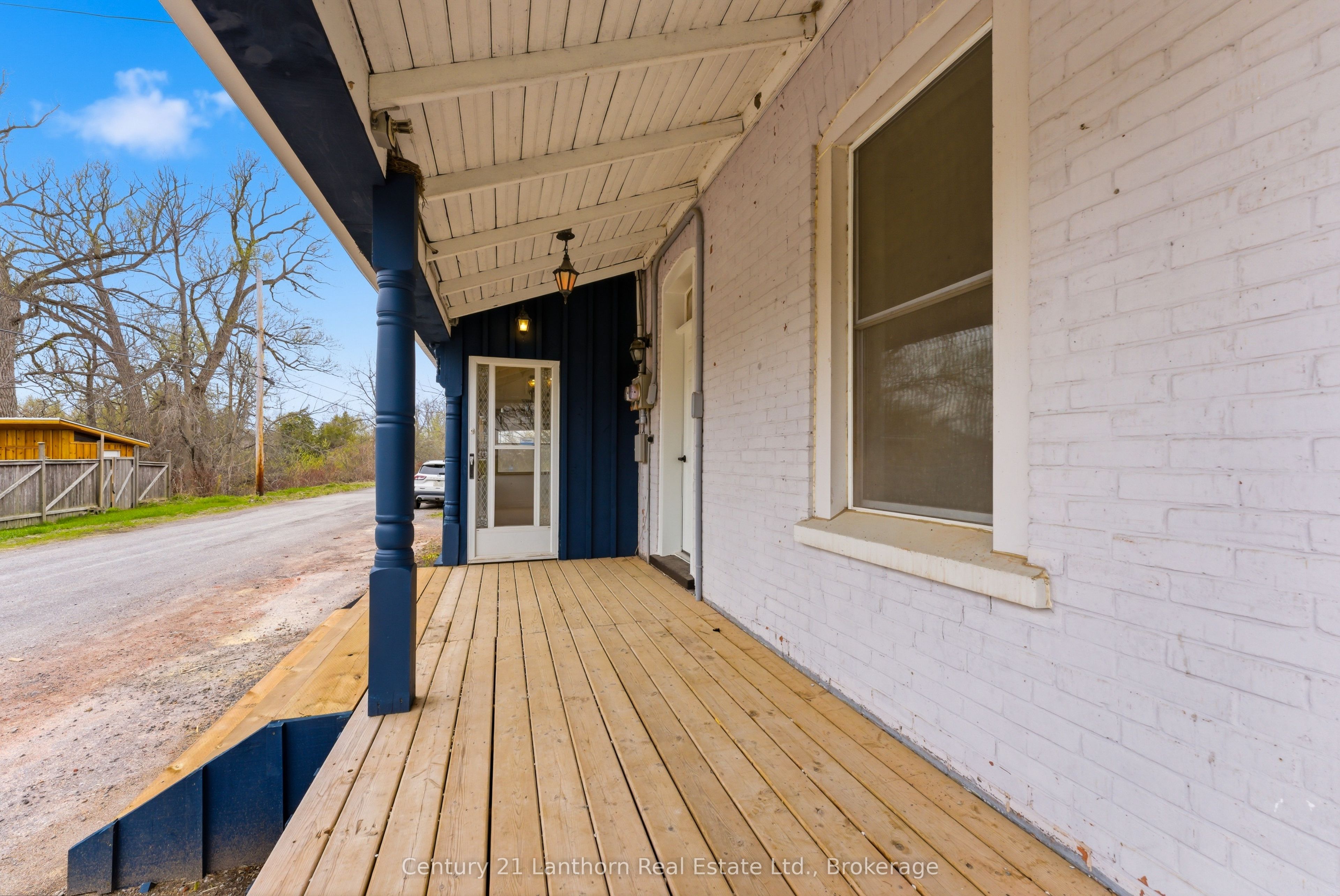 Unit A - 16 Store Street, Prince Edward County 5