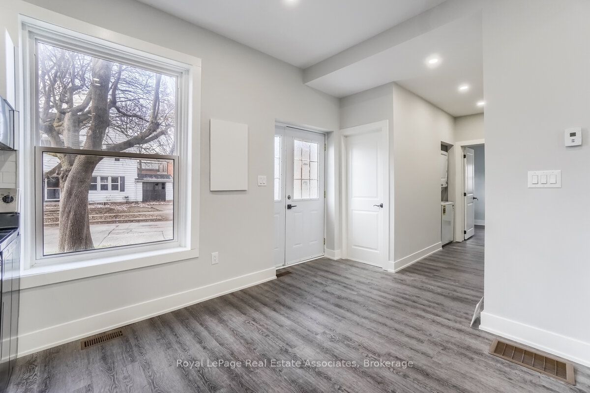 Unit 1 - 39 Welland Avenue S, St. Catharines 5