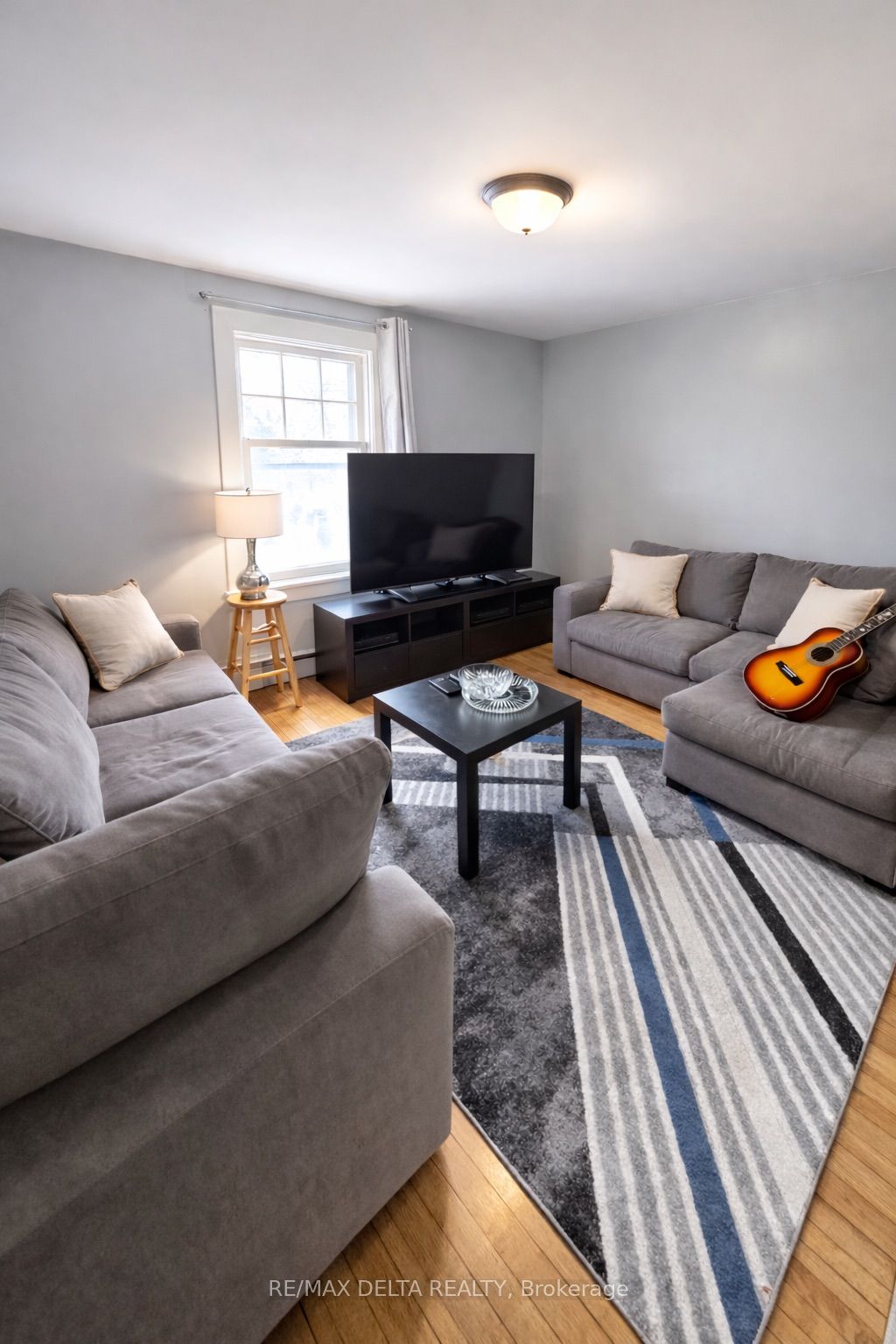 Unit 2 - 514 Bay Street, Ottawa 2