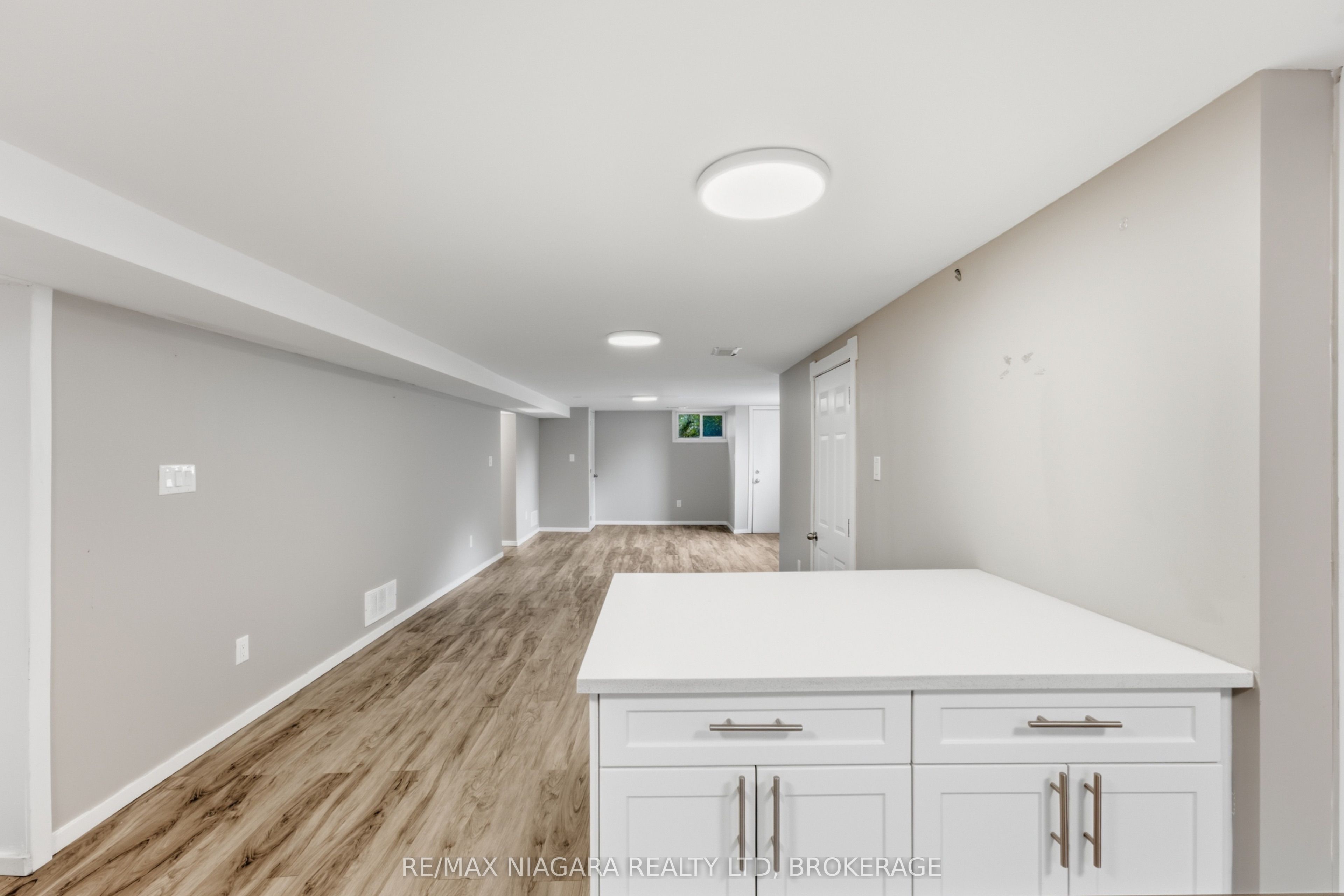 Unit Basement - 250 Grantham Avenue, St. Catharines 3