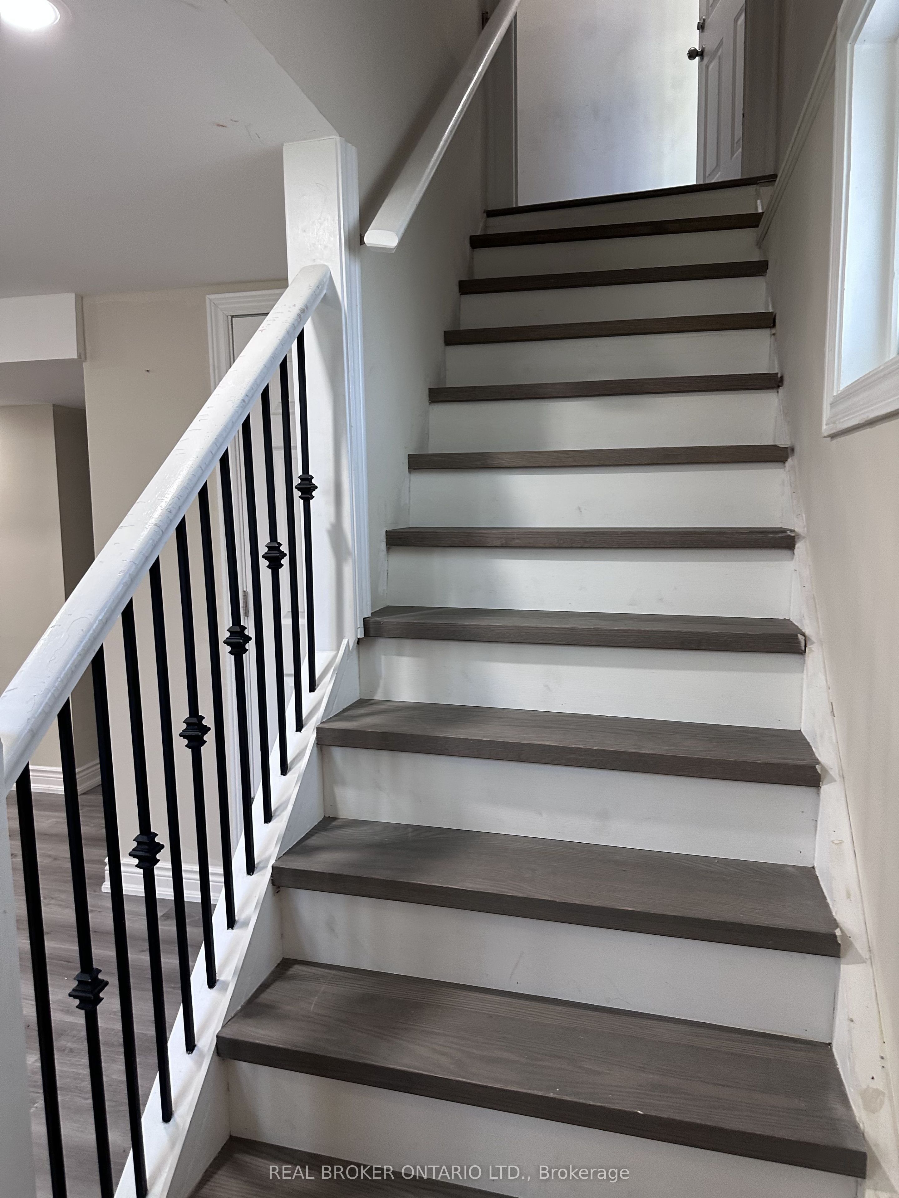 Unit Lower - 311 WALLACE Avenue S, Welland 2