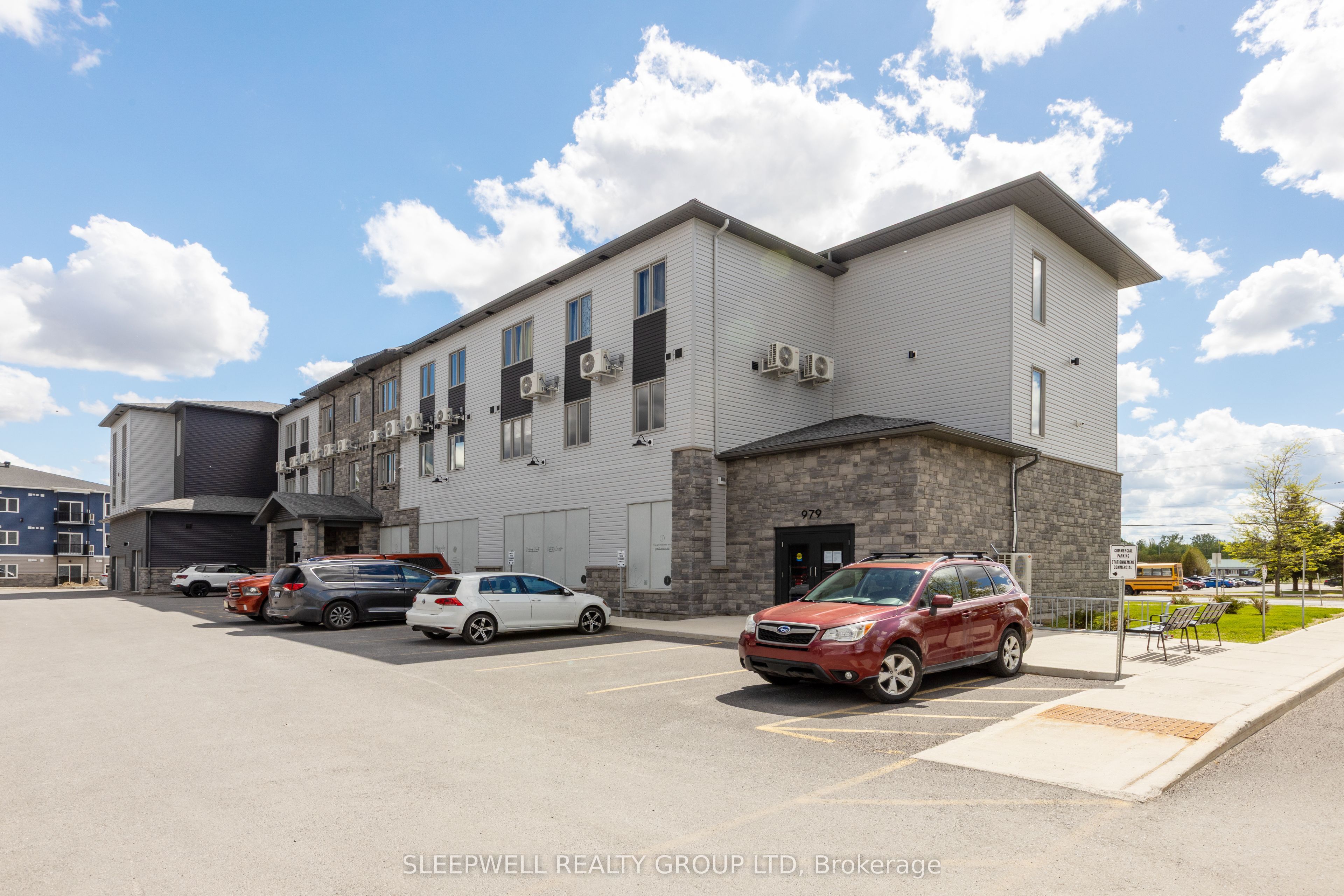Unit 305 - 979 North Russell Road, Russell 2