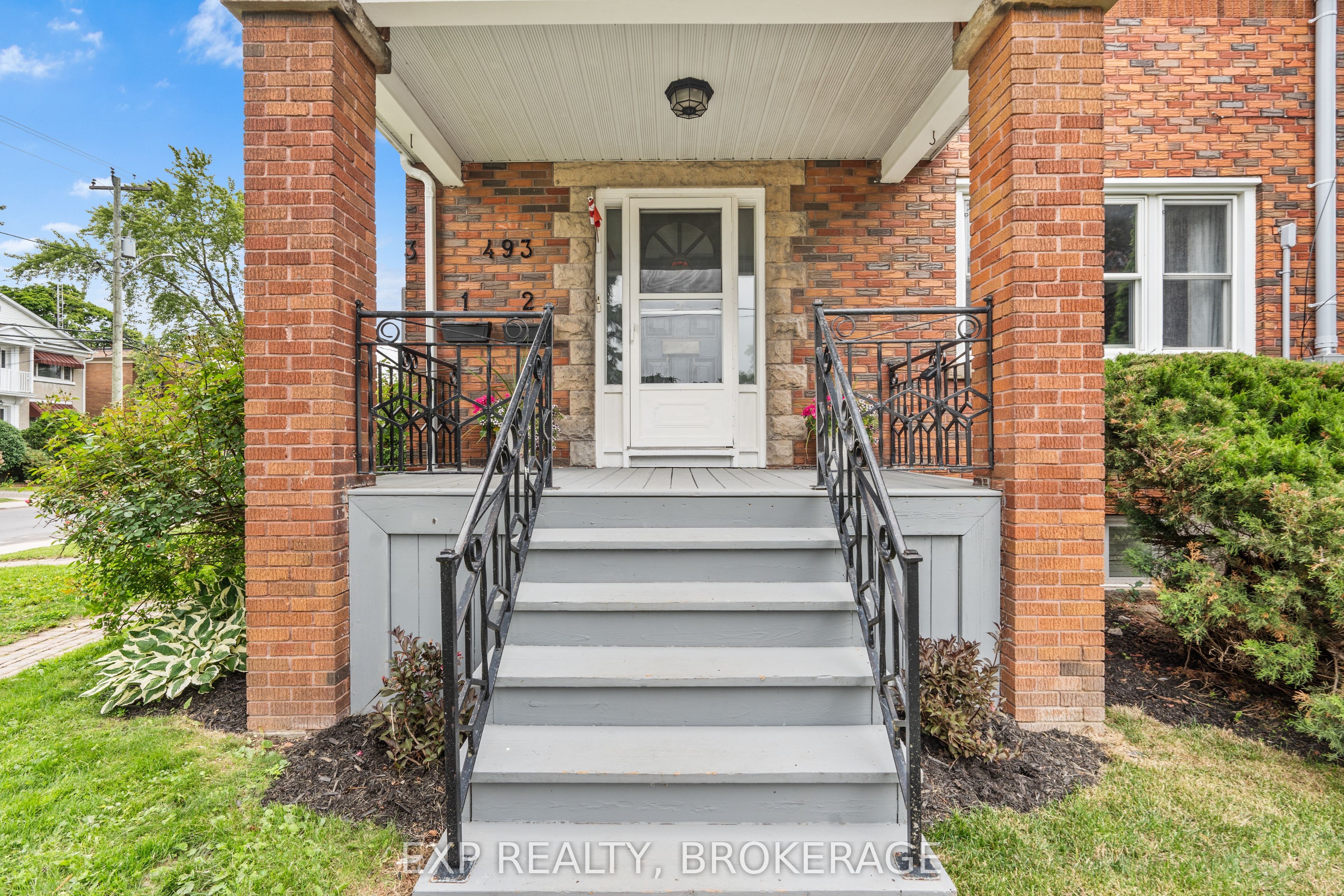 493 COLLEGE Street, Kingston 4