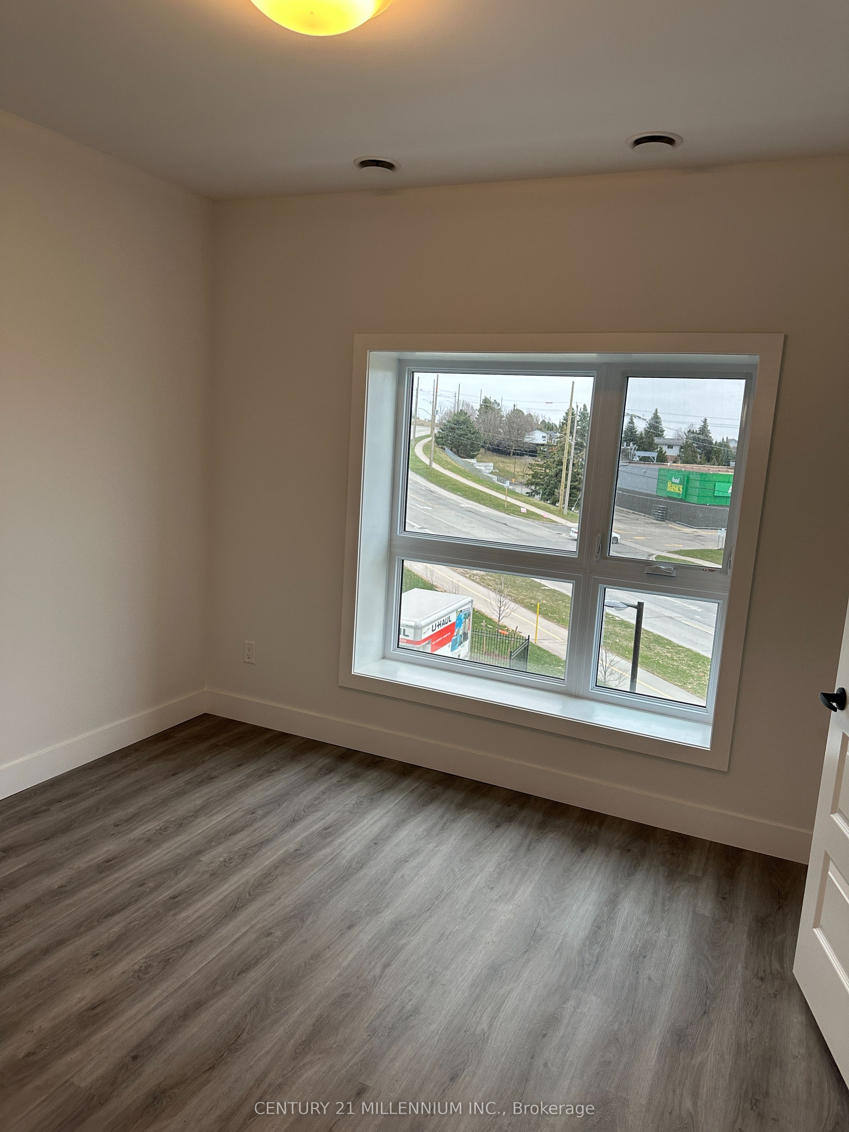 Unit 304 - 1000 Lackner Boulevard, Kitchener 5