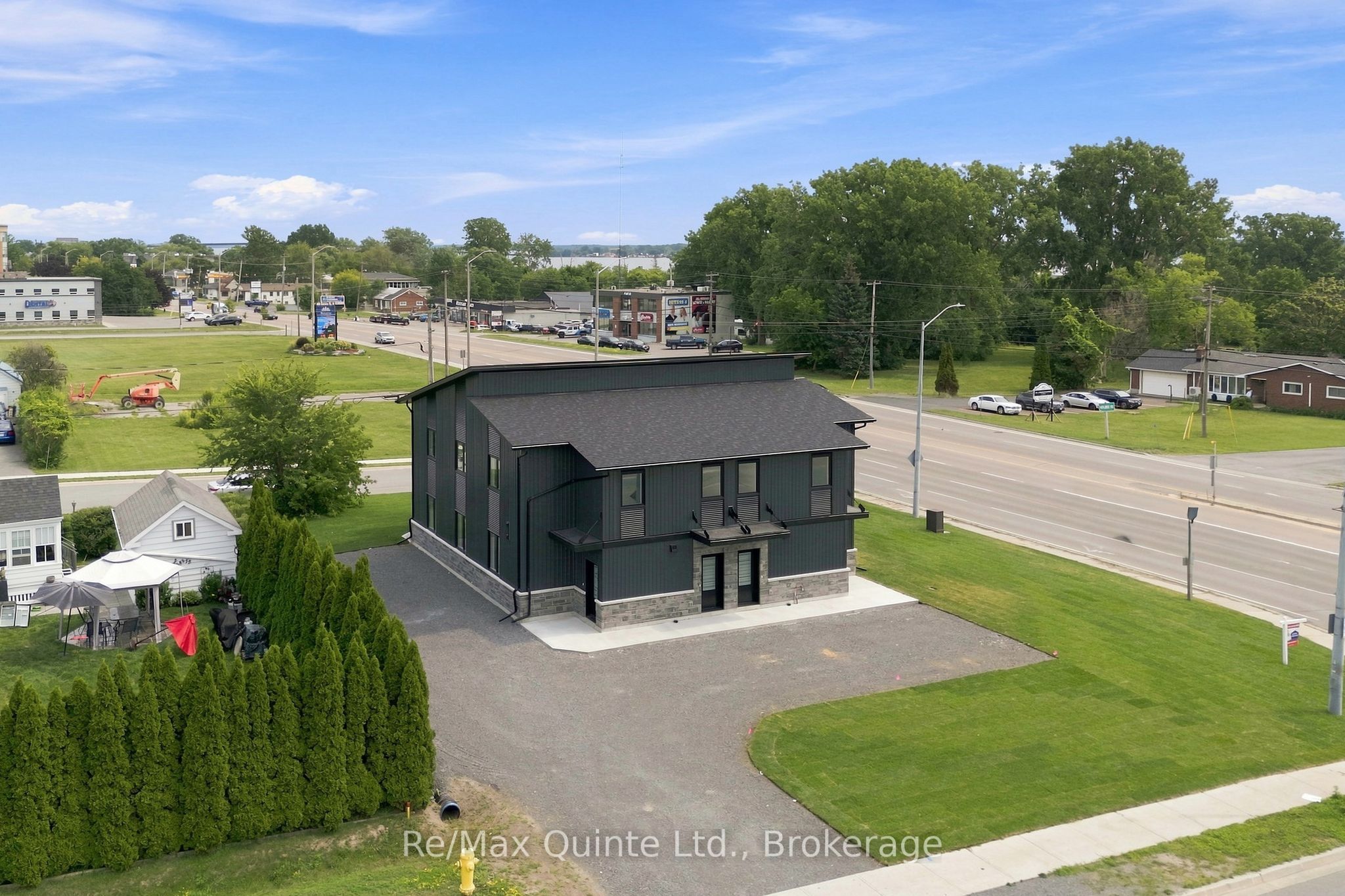 Unit D - 5 Sienna Avenue, Belleville 1