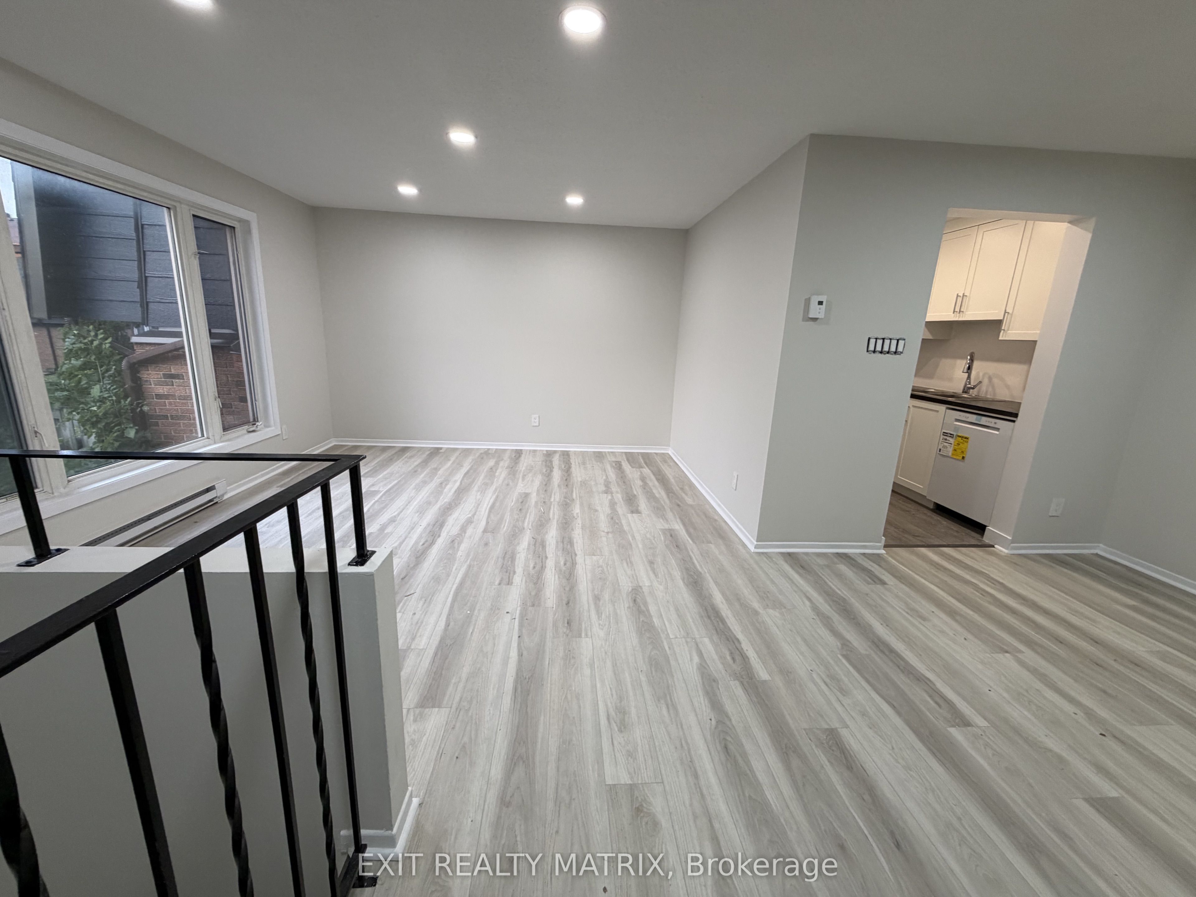 Unit 50 - 2610 Draper Avenue, Ottawa 3
