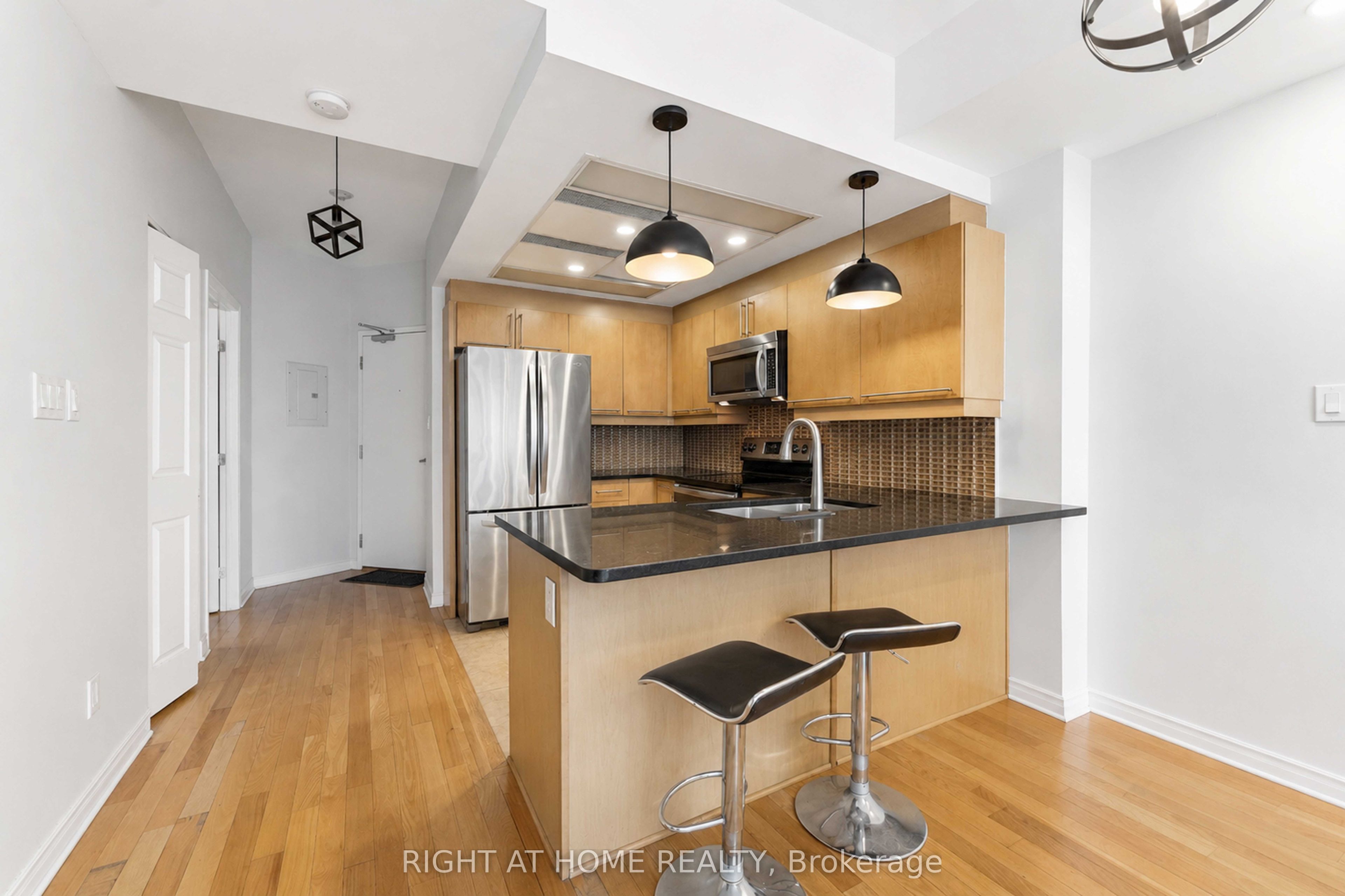Unit 1009 - 134 York Street, Ottawa 4
