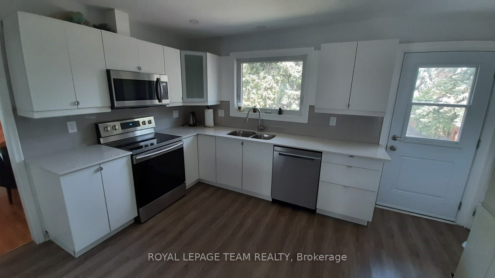 Unit UPSTRS - 1015 Pinecrest Road, Ottawa 4