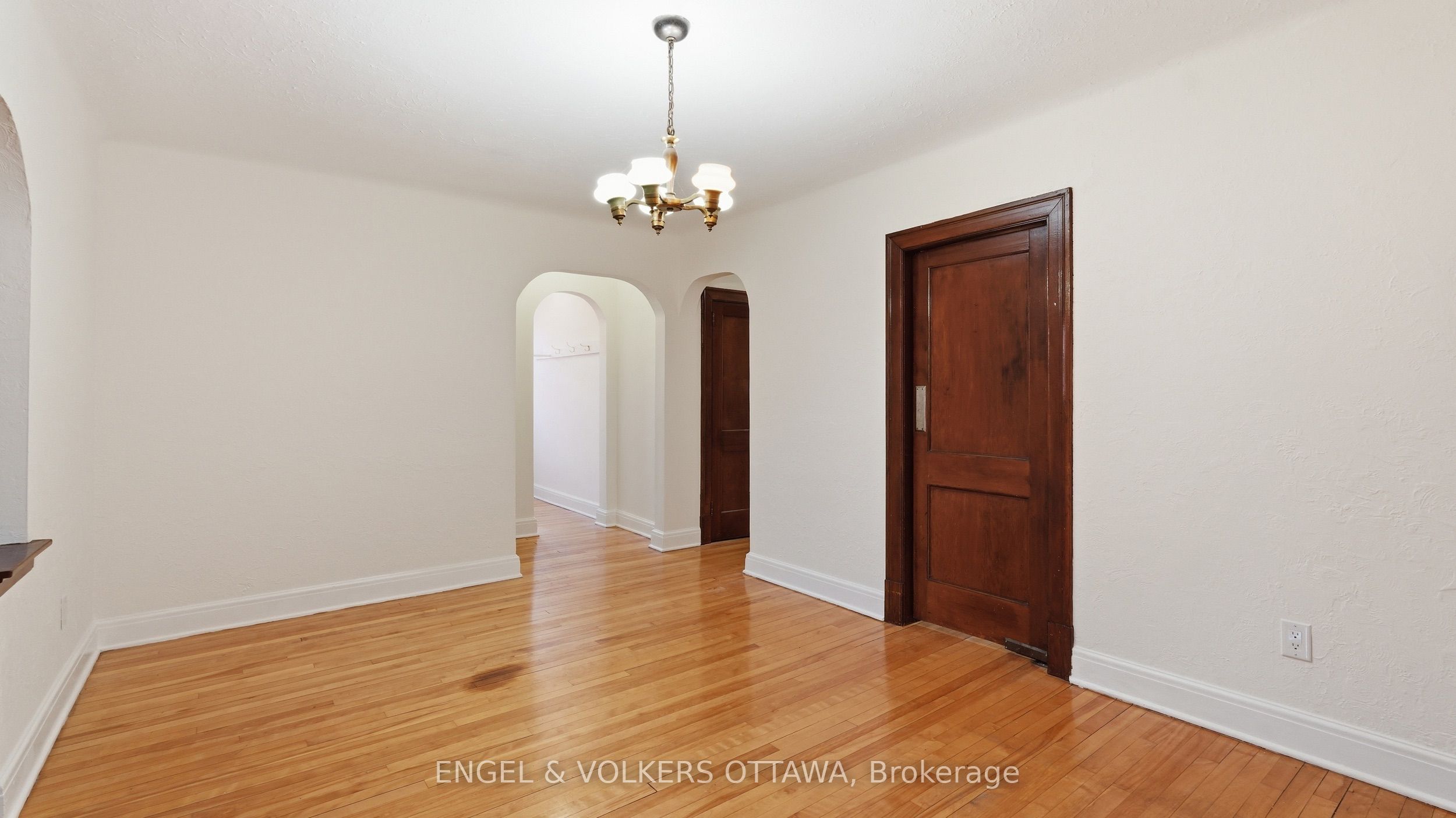 Unit 3 - 99 Charlotte Street, Ottawa 2