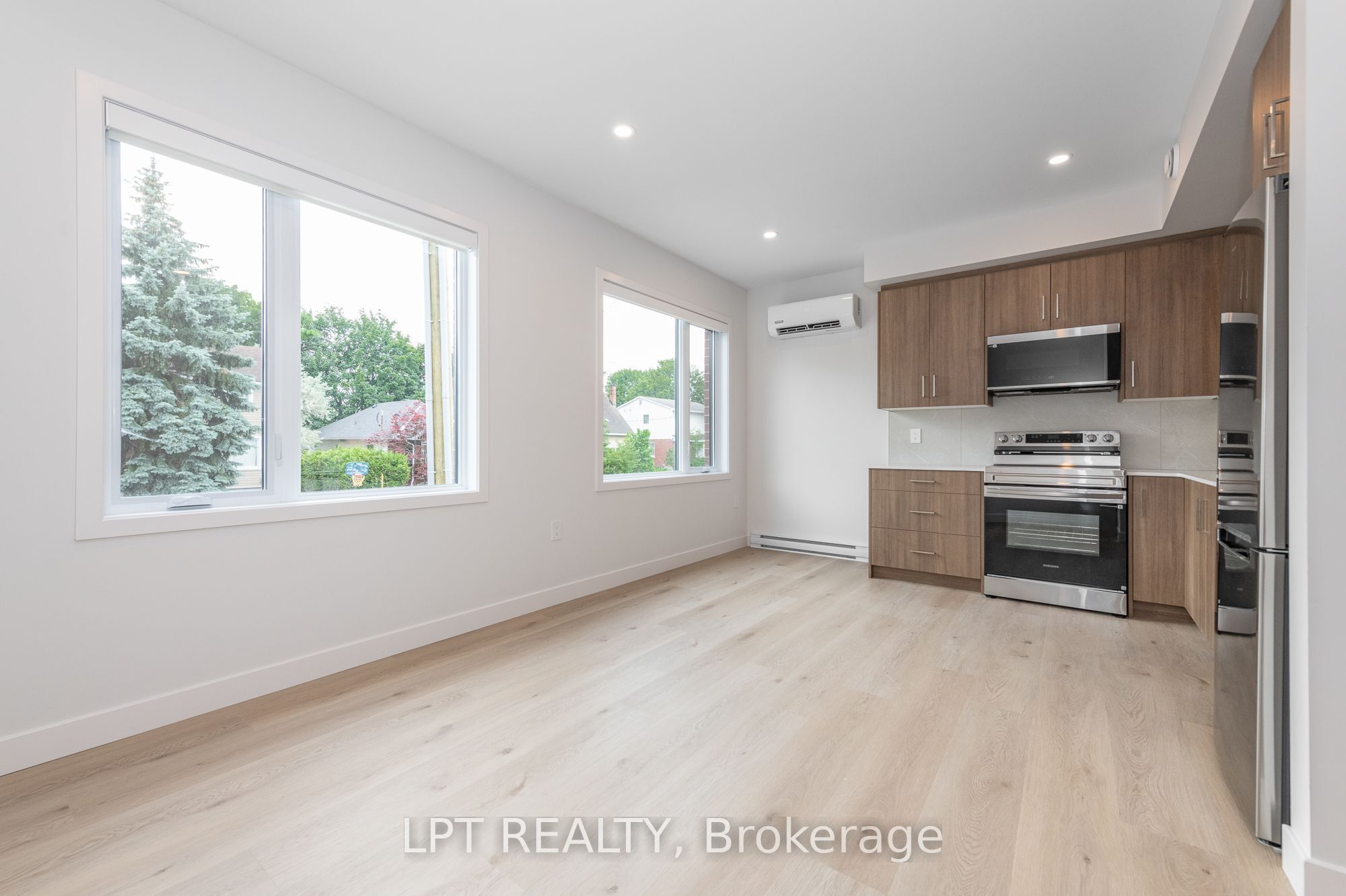 Unit 3 - 249 Columbus Avenue, Ottawa 3