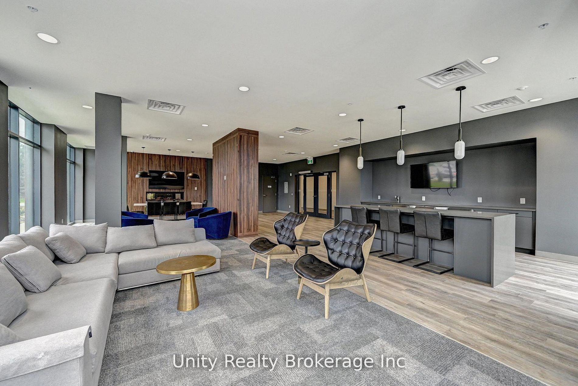 26 Lowes Road W, Guelph 4