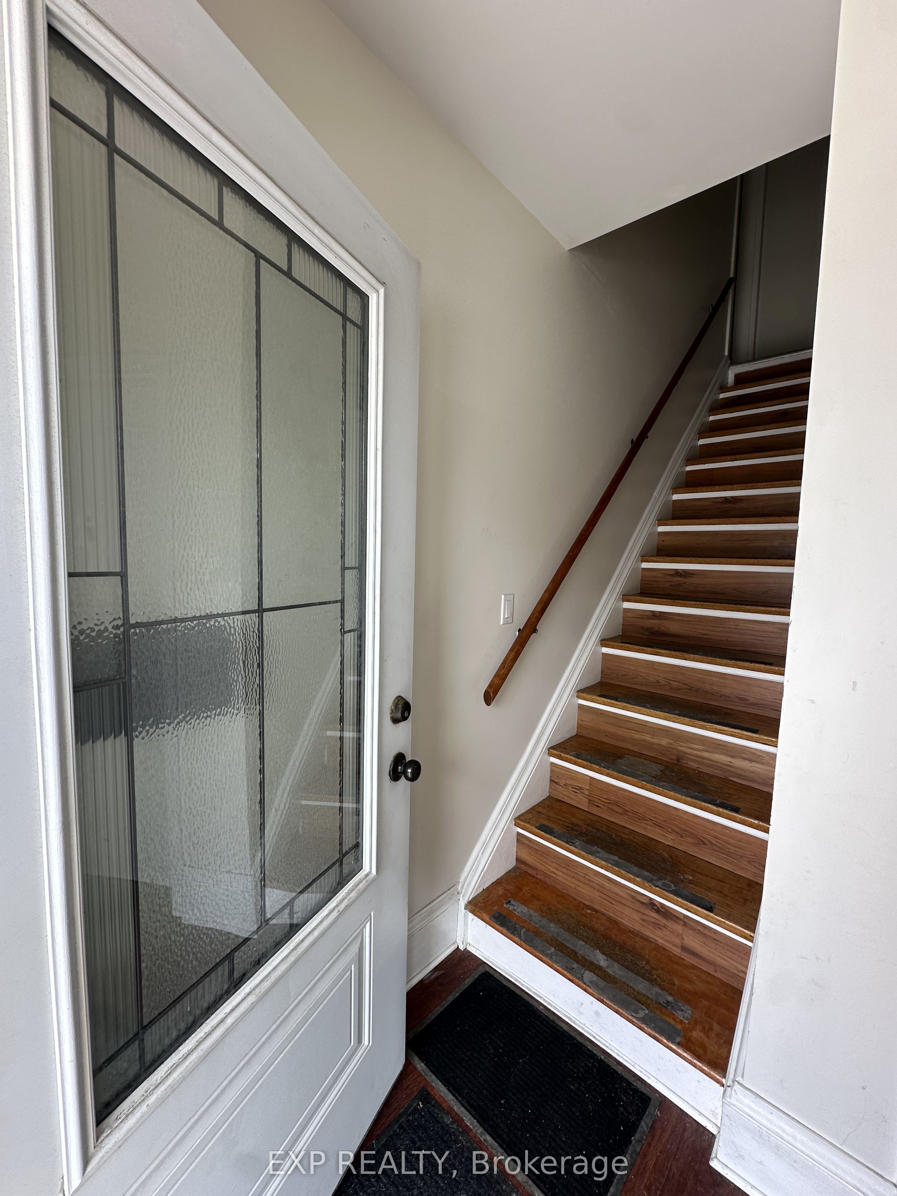 Unit 3 - 405 Prescott Street, North Grenville 2